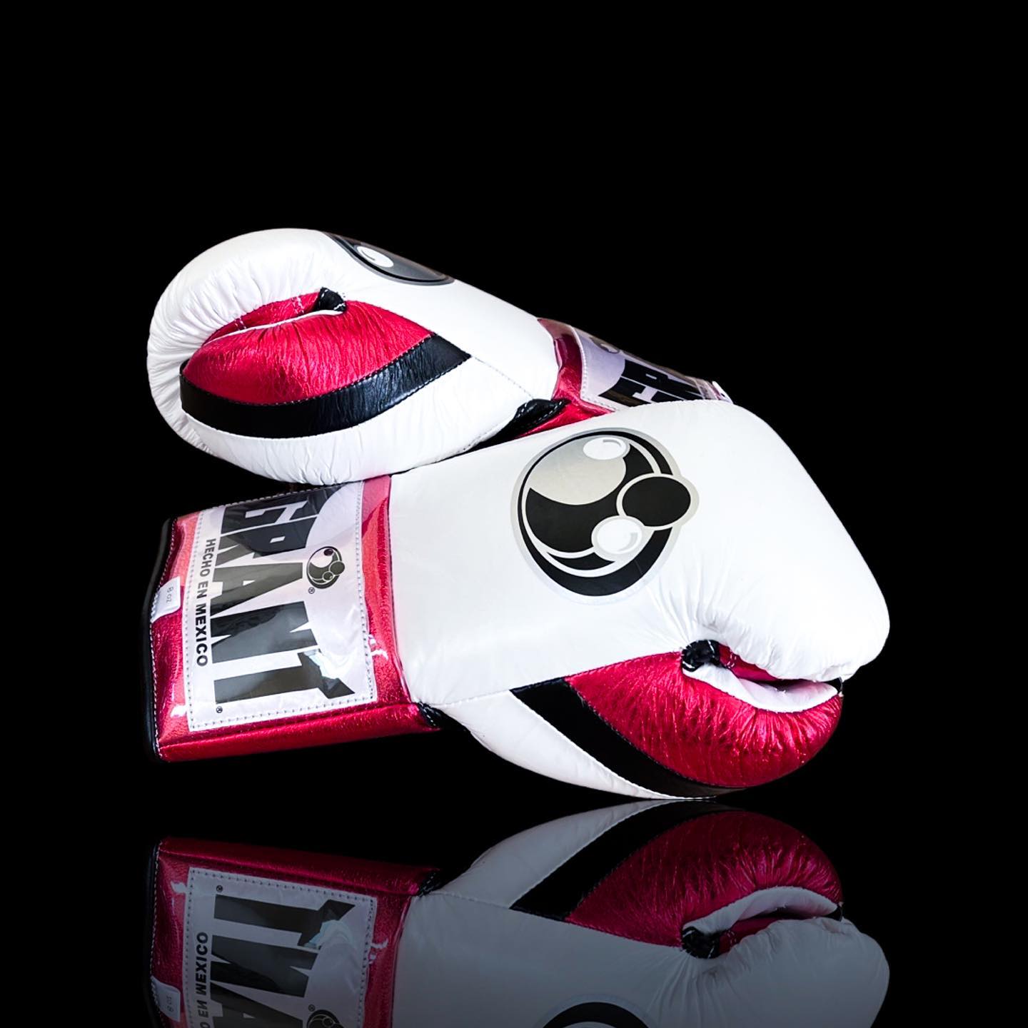 Grant White/Red/Black Full View Leather Boxing Gloves Thumb View