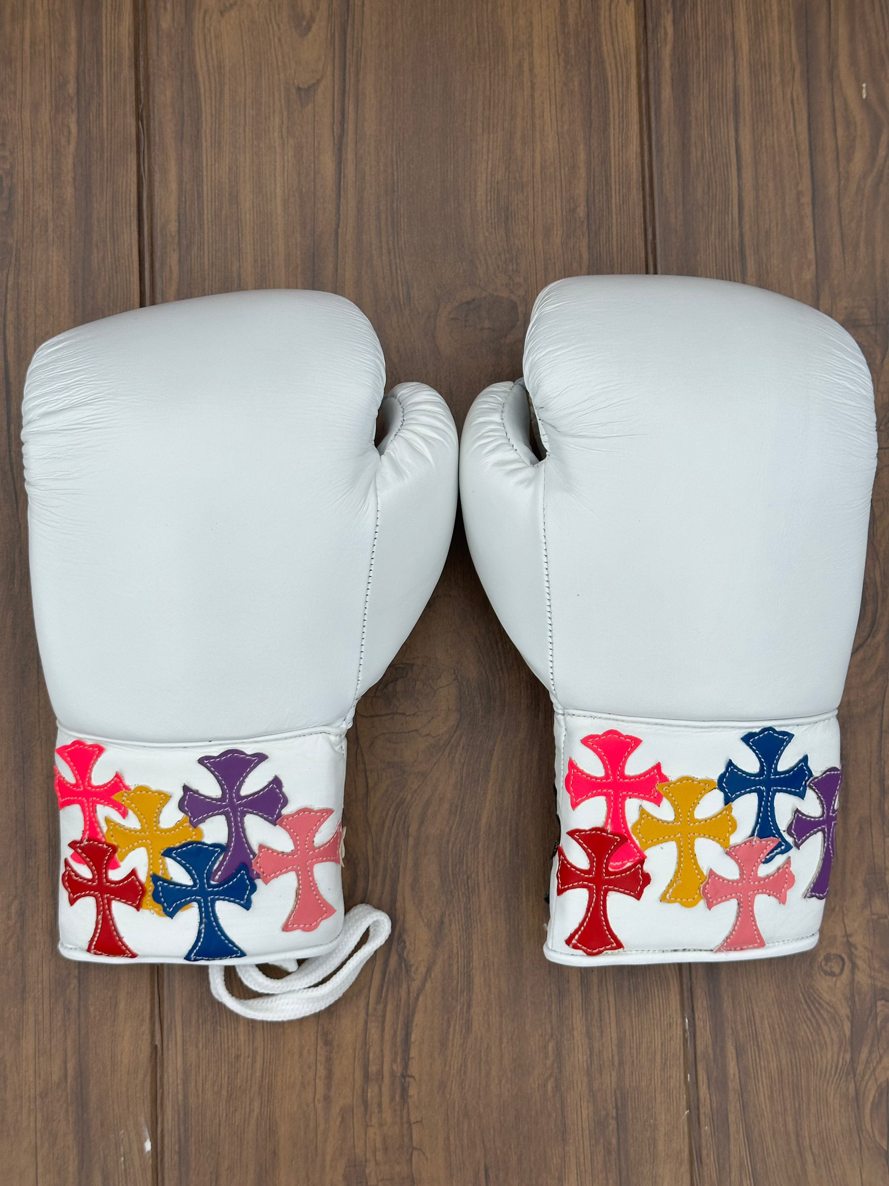 Winning Boxing Set White Customizable Leather
