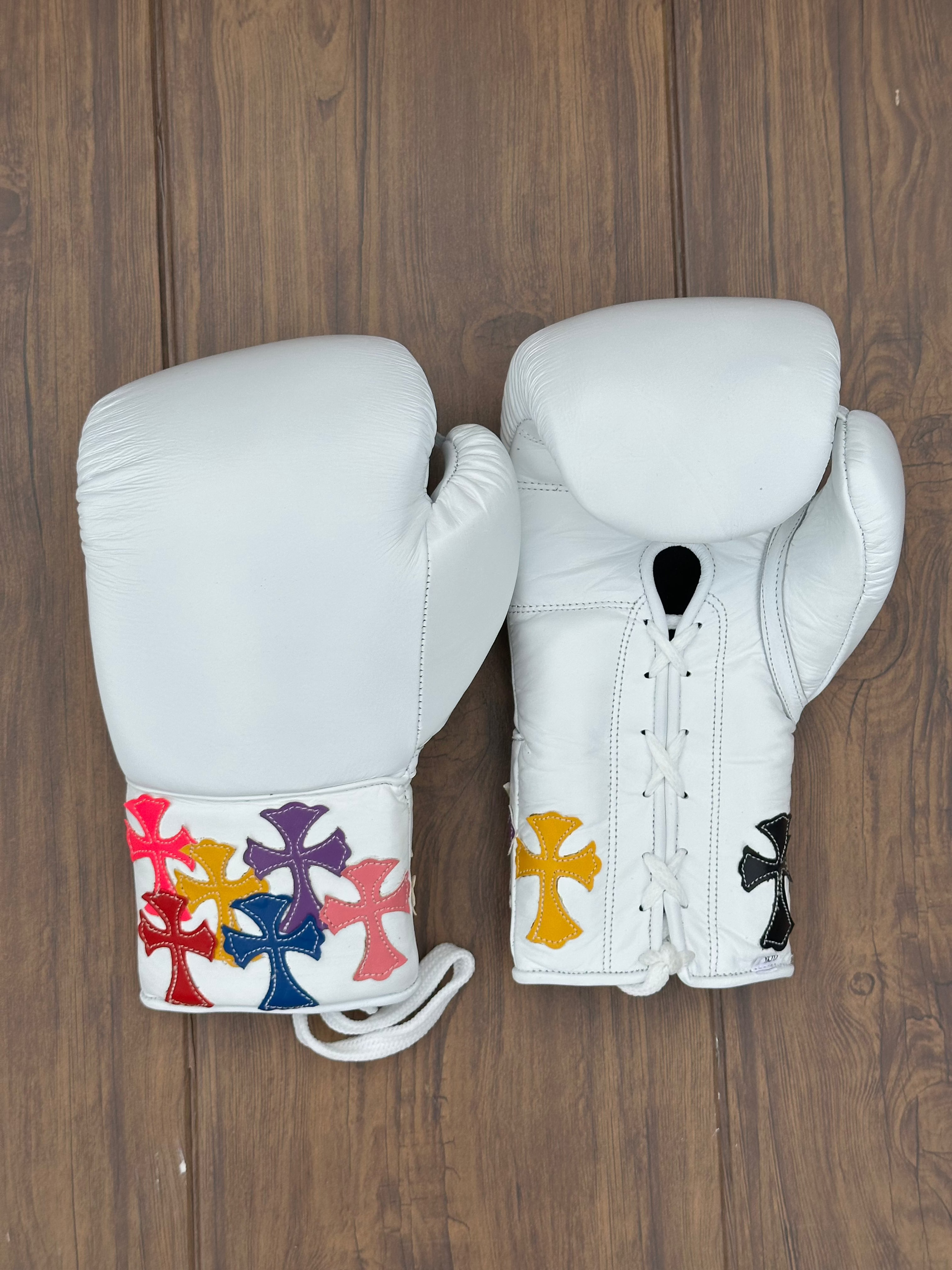 Winning Boxing Set White Customizable Leather
