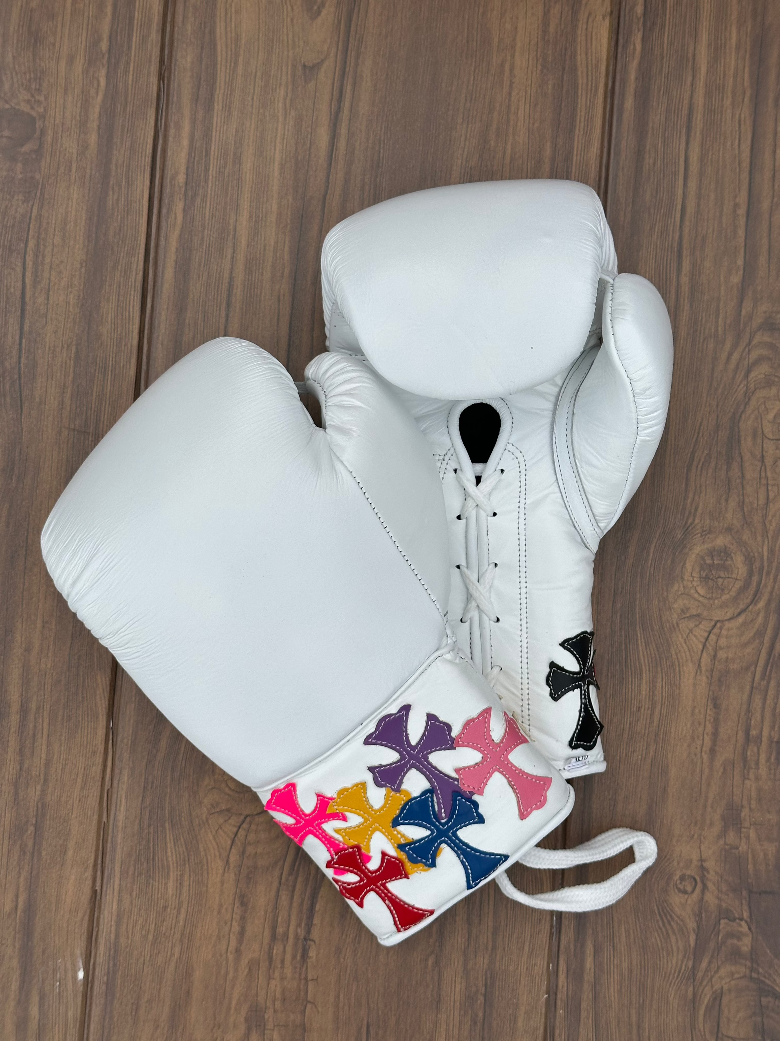 Winning Boxing Set White Customizable Leather