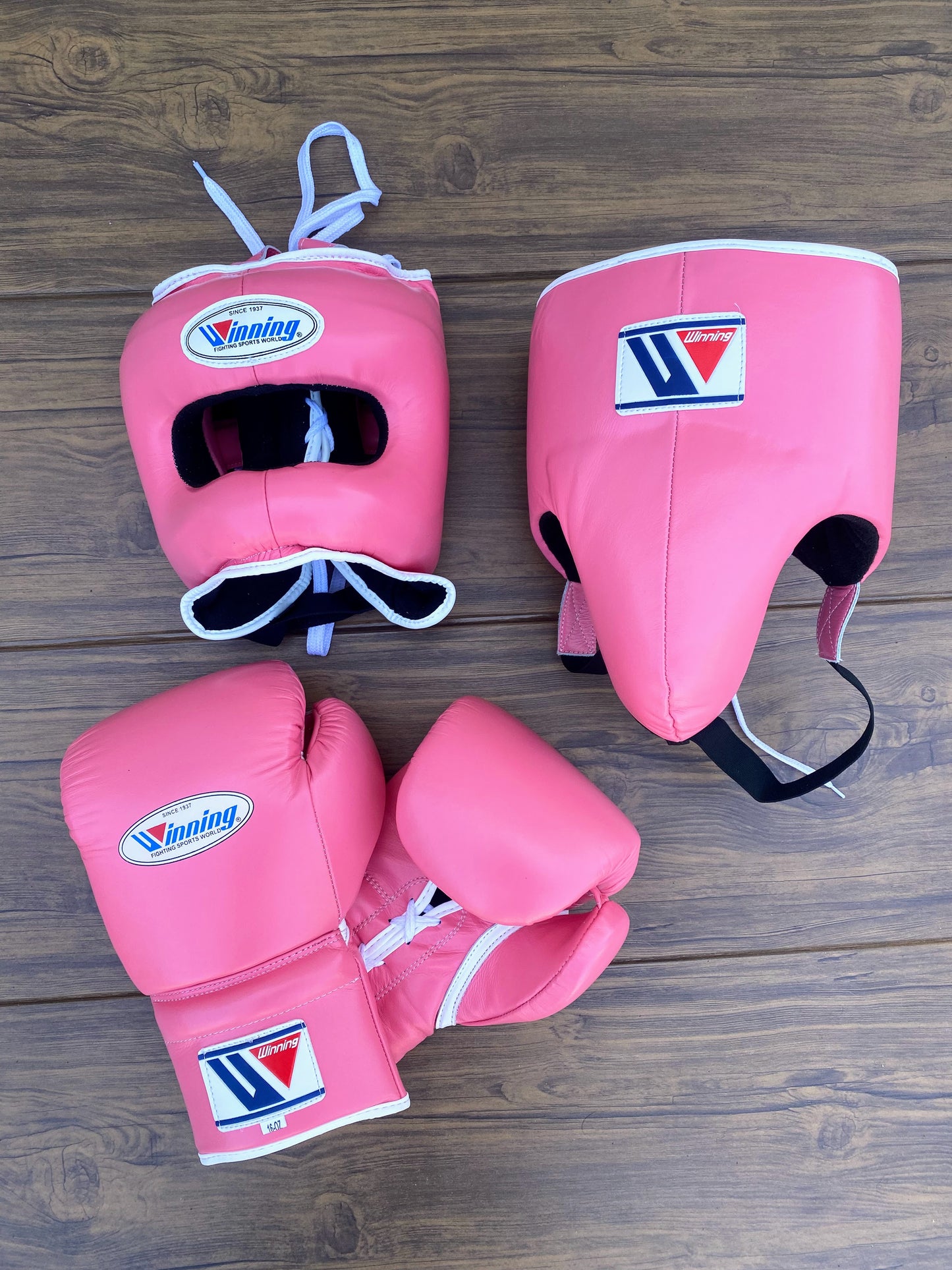 Winning boxing gloves set, Winning PINK Boxing Gear, Winning Head Guard, Winning Groin Guard, Thanksgiving gift for students, Christmas gift, Birthday gift for Friends, Wedding gift for Men, Gift shop, Halloween gift for Kids