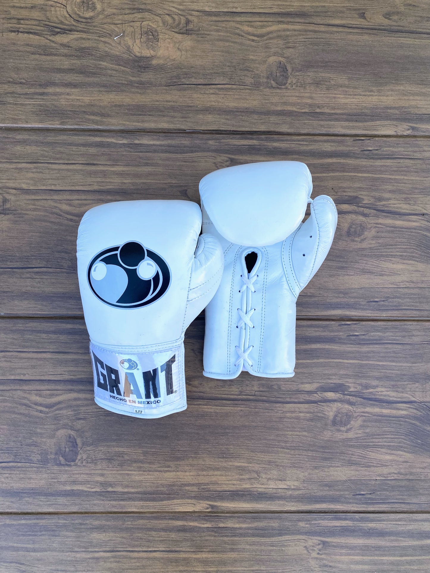 GRANT boxing glove, white Grant boxing glvoes thanksgiving gift for students, Christmas gift, Birthday gift for Friends, Wedding gift for Men, Gift shop, Halloween gift for Kids