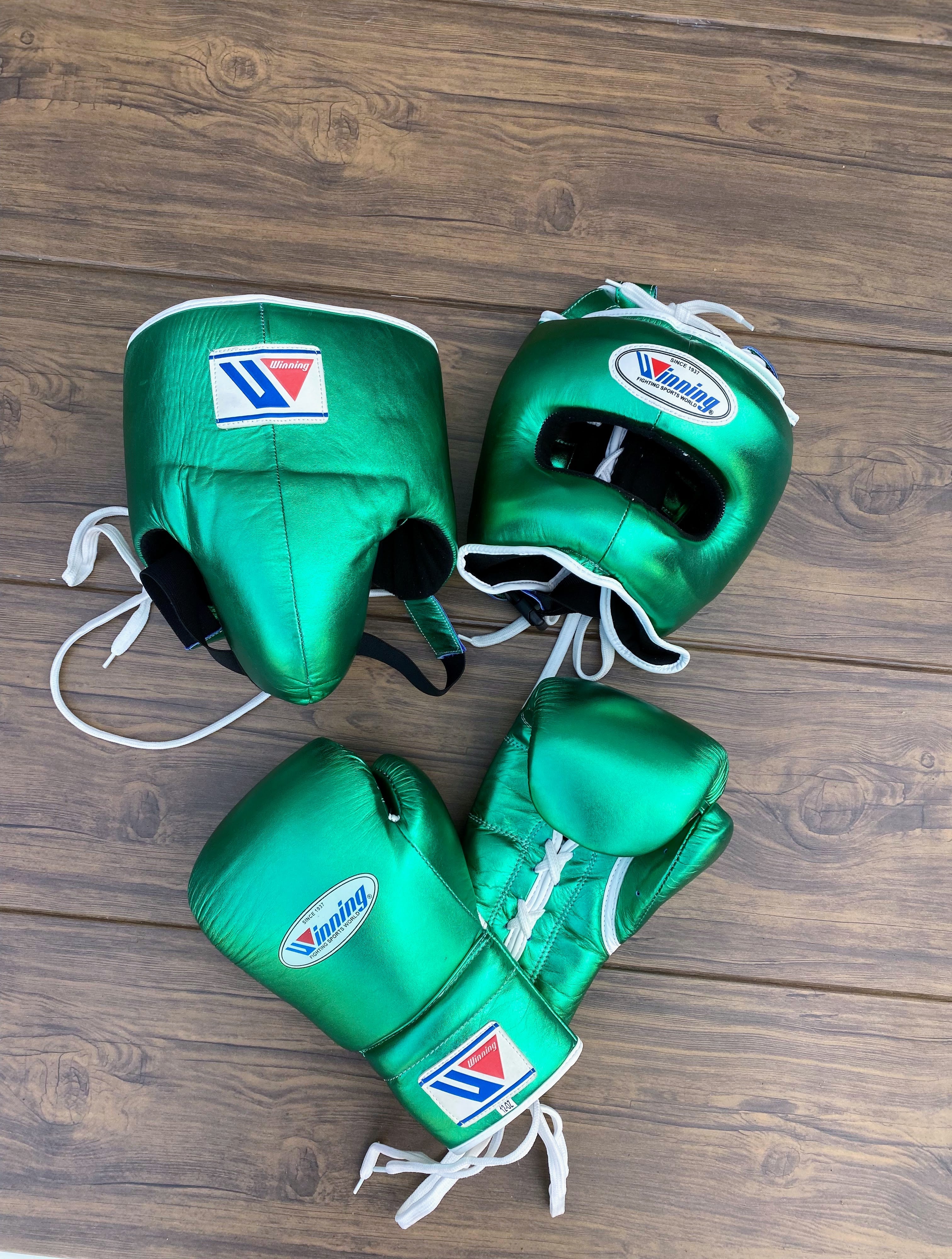 Value Winning Boxing Gloves Set Green Lace-Up Training Pack