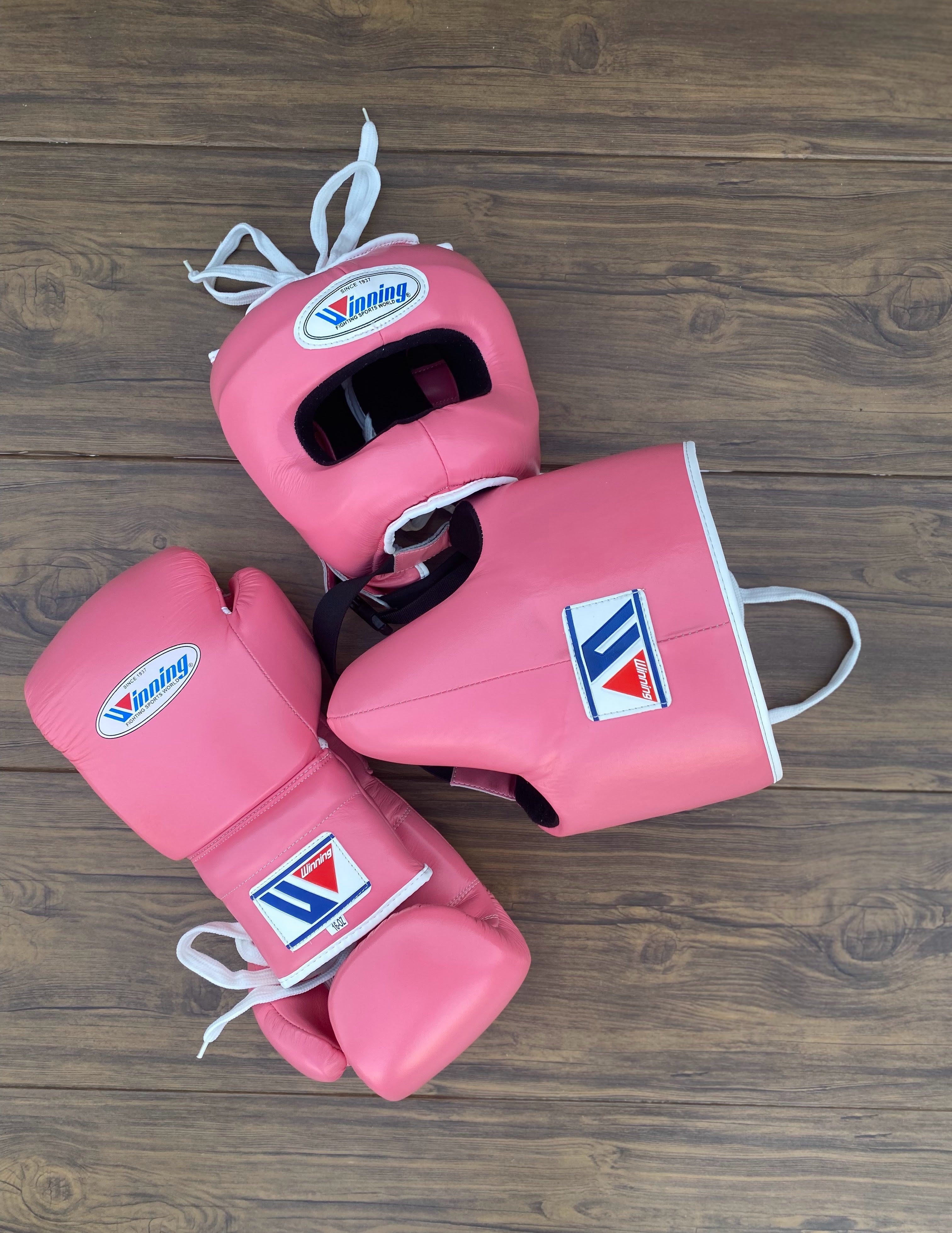 Customize Winning Boxing Set Pink ,Leather Gloves,Head & Groin Guard