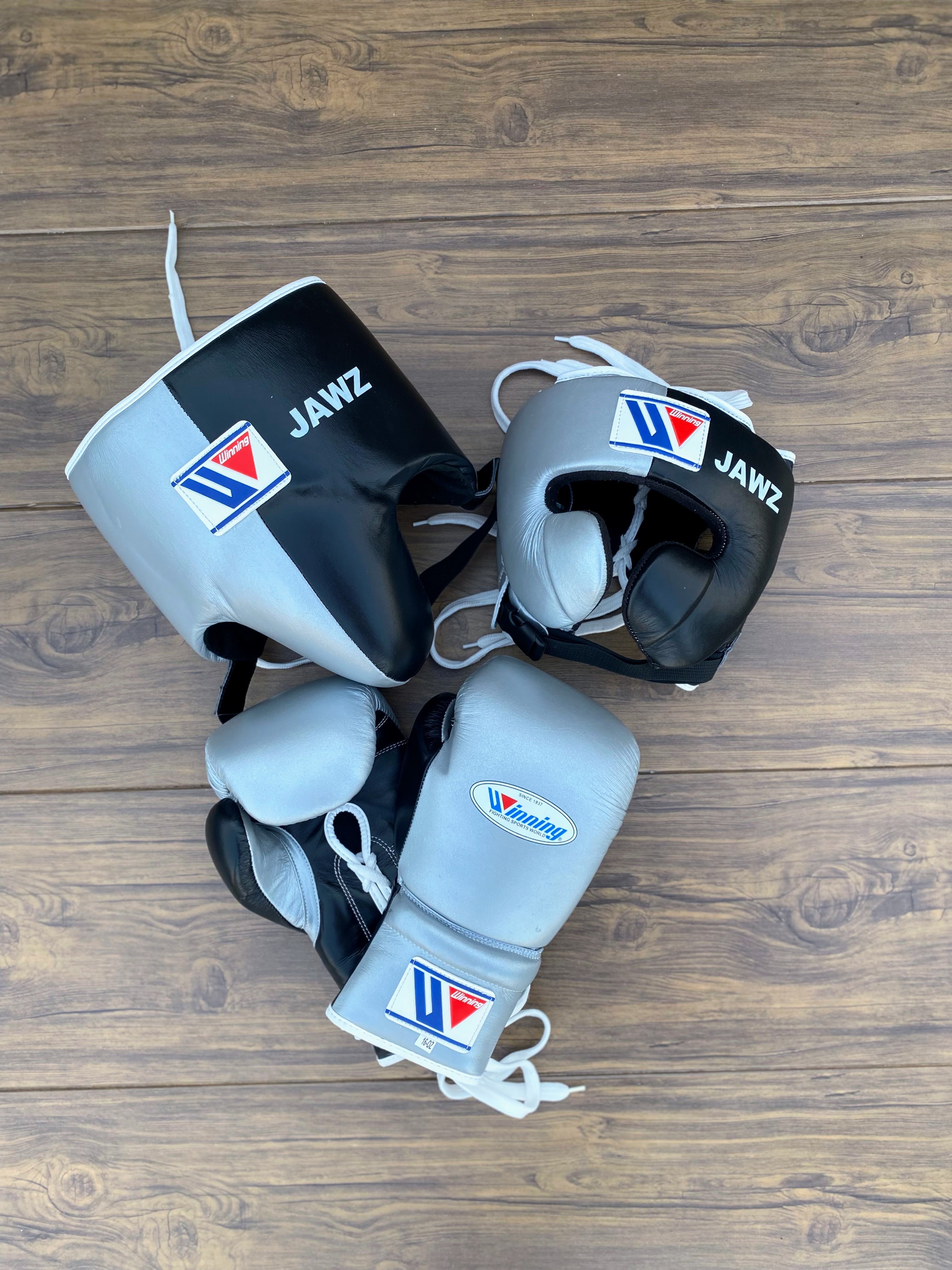 Winning Training Gloves Set Black/Silver Budget Friendly Collection