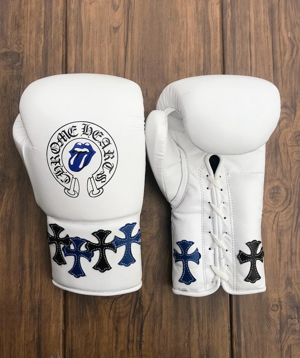 Winning Boxing Gloves White/Blue/Black Lace-Up 16oz