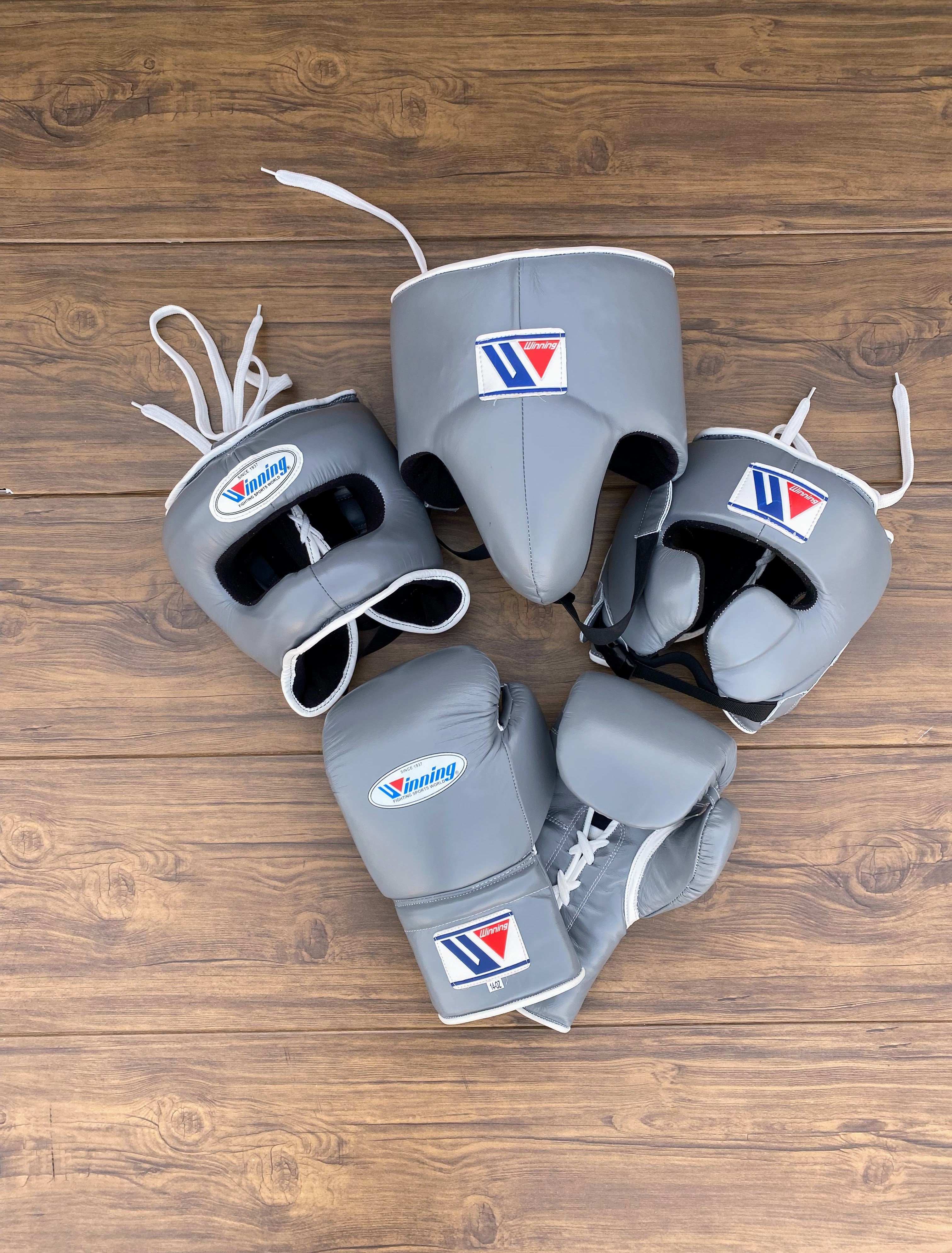 Value Winning Leather Gloves Set Grey Custom Bundle