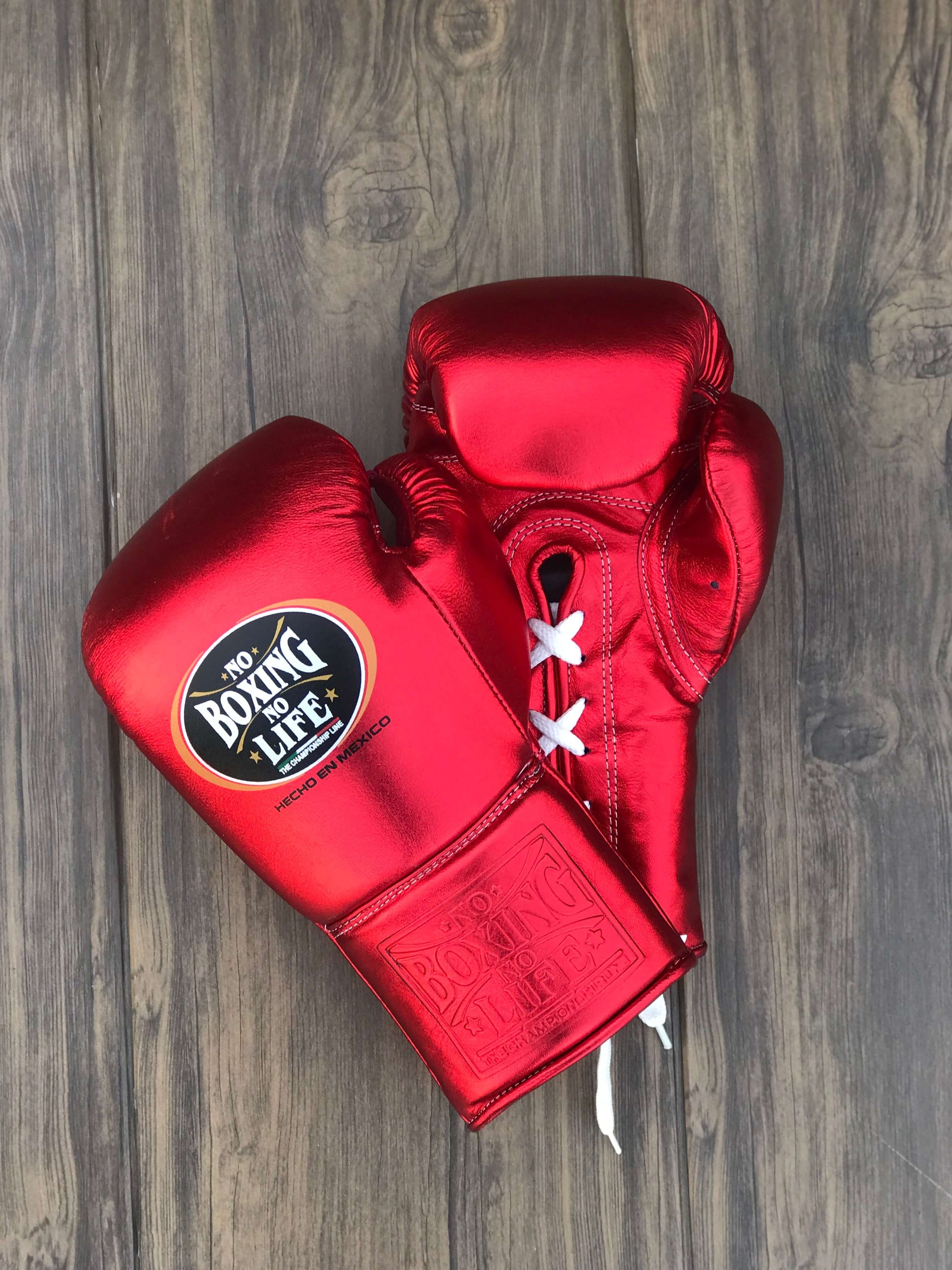 No Boxing No Life Red Boxing Gloves Beginner Friendly Training Gloves Front View