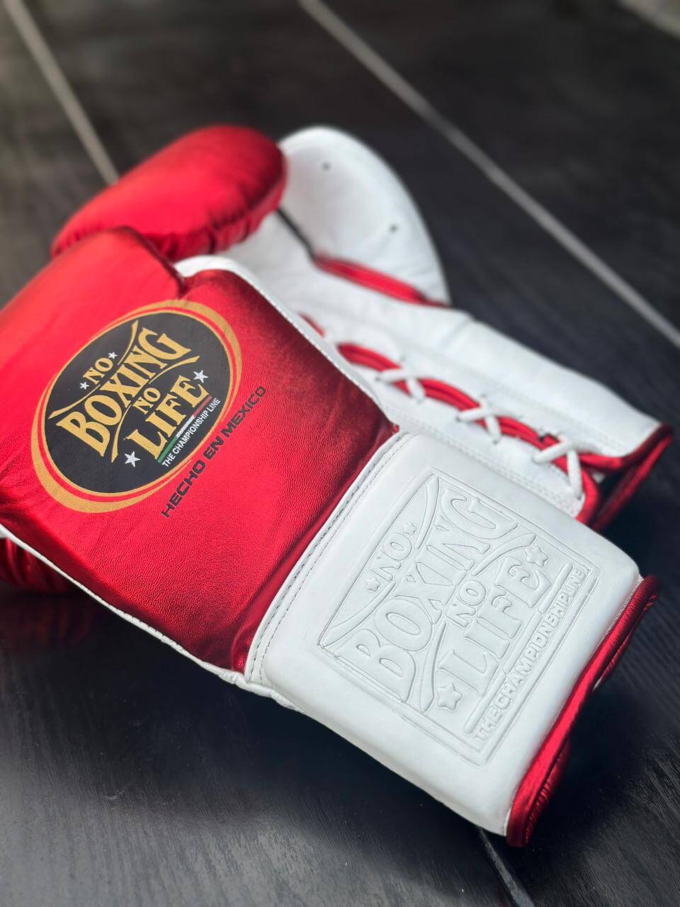 No Boxing No Life Gloves Red/White Curved Leather Gloves for MMA Training