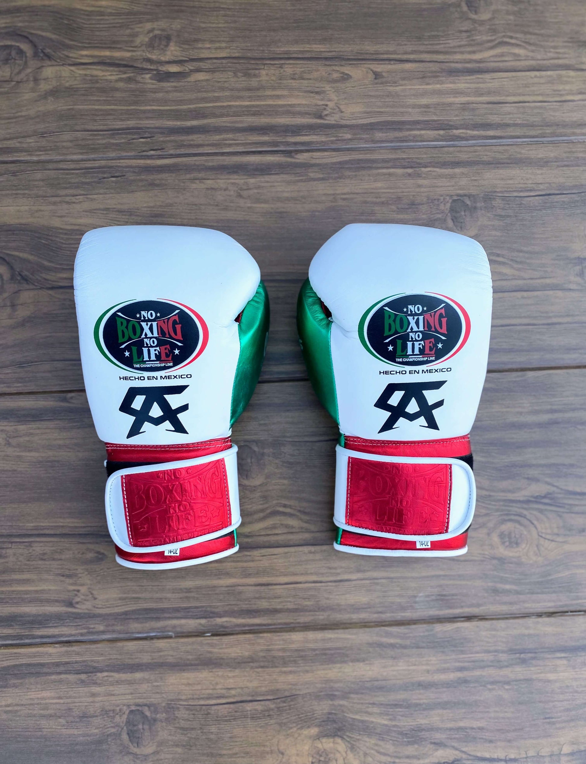 No Boxing No Life Gloves White/Green/Red Curved Leather Gloves Back View