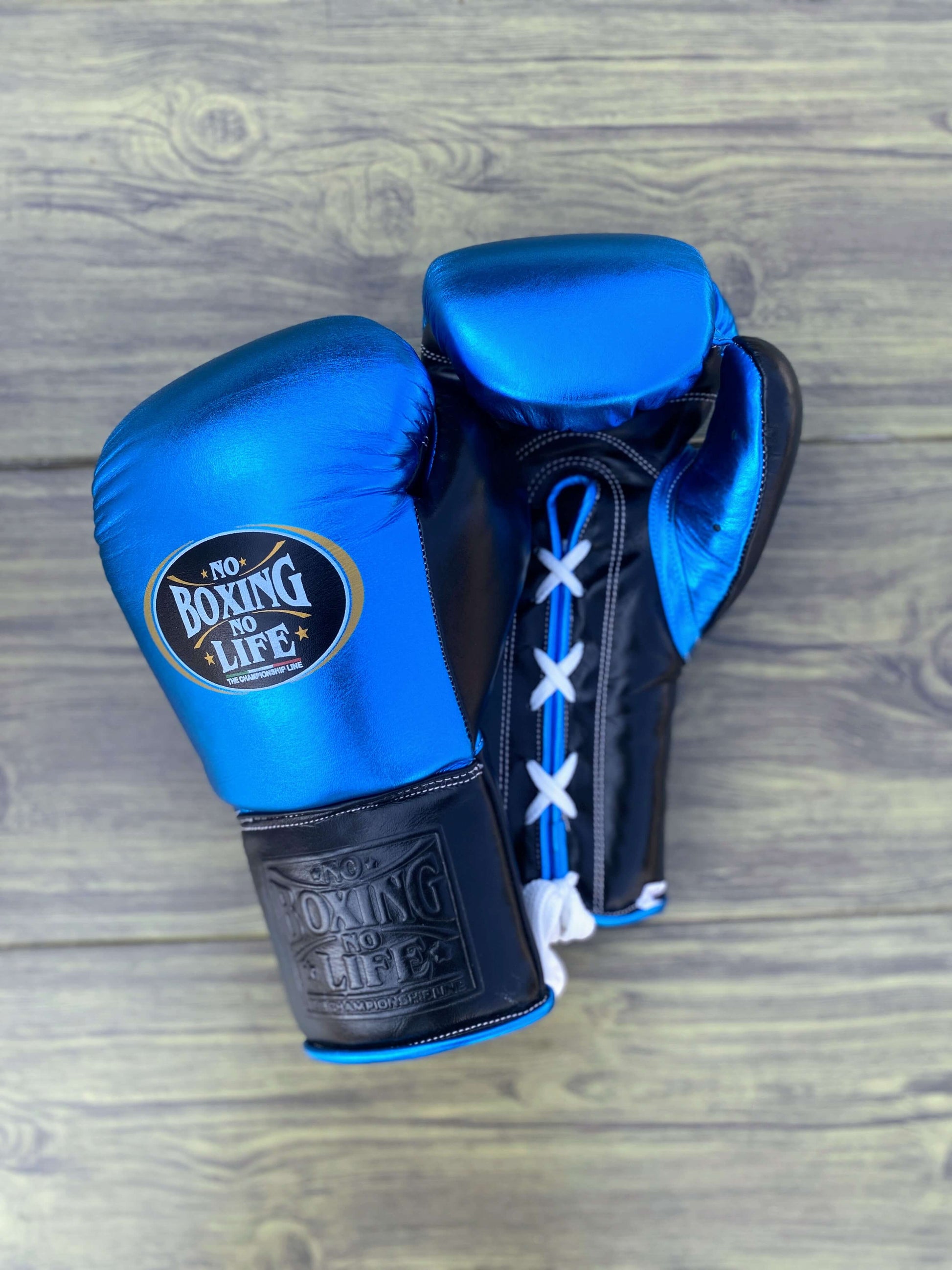 No Boxing No Life Boxing Set Blue/Black Gloves Front View