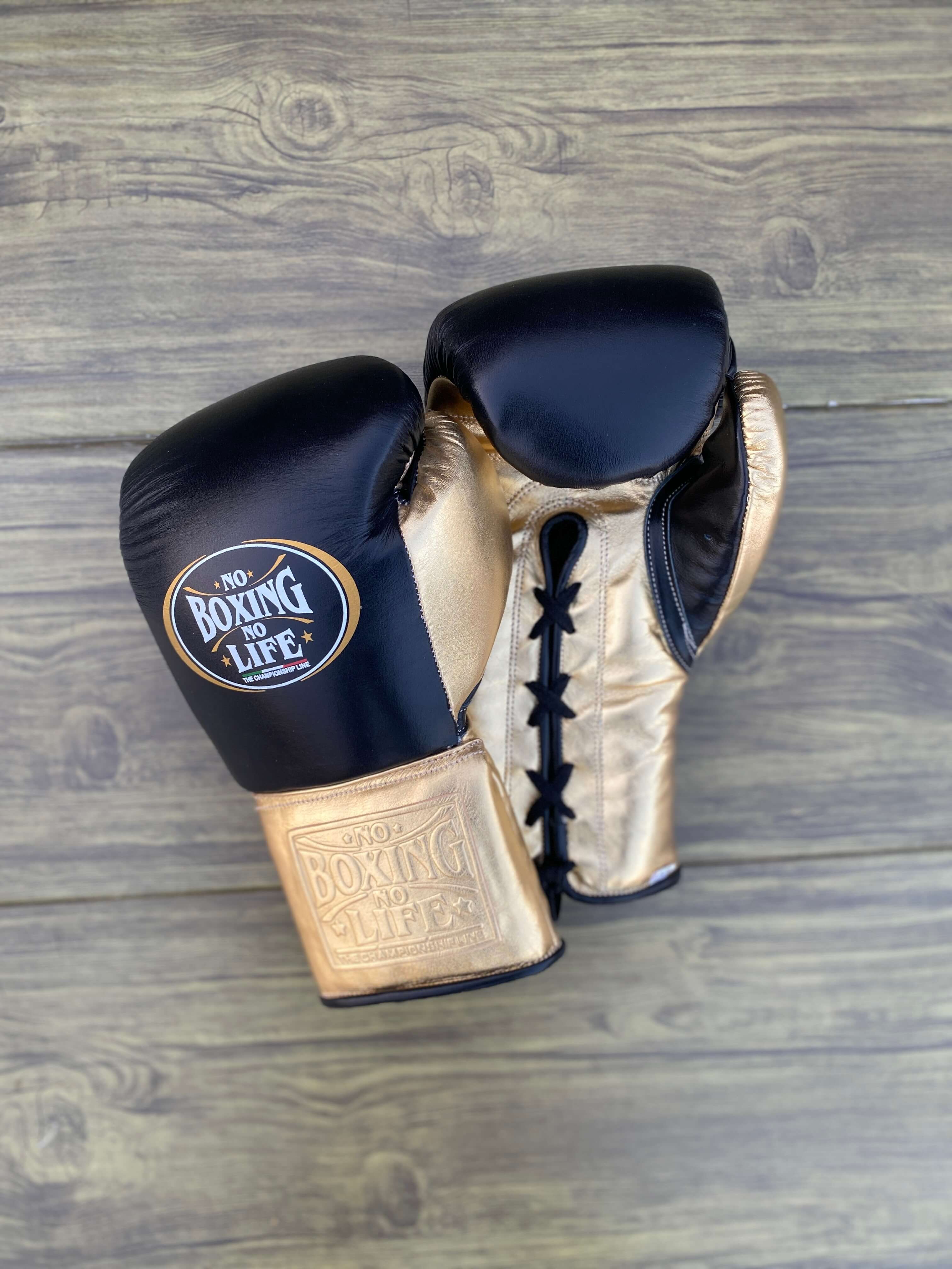No Boxing No Life Black/Gold Boxing Set Gloves View
