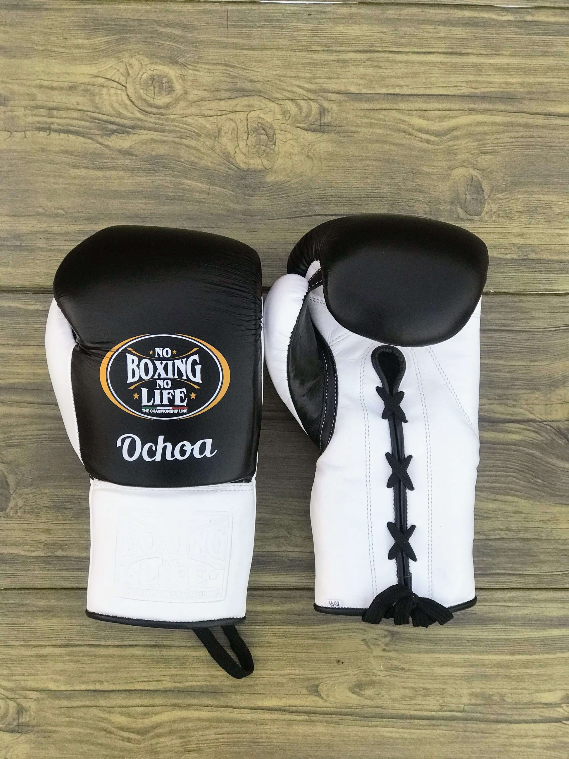 No Boxing No Life Full Gear Boxing Set Black/White Gloves View
