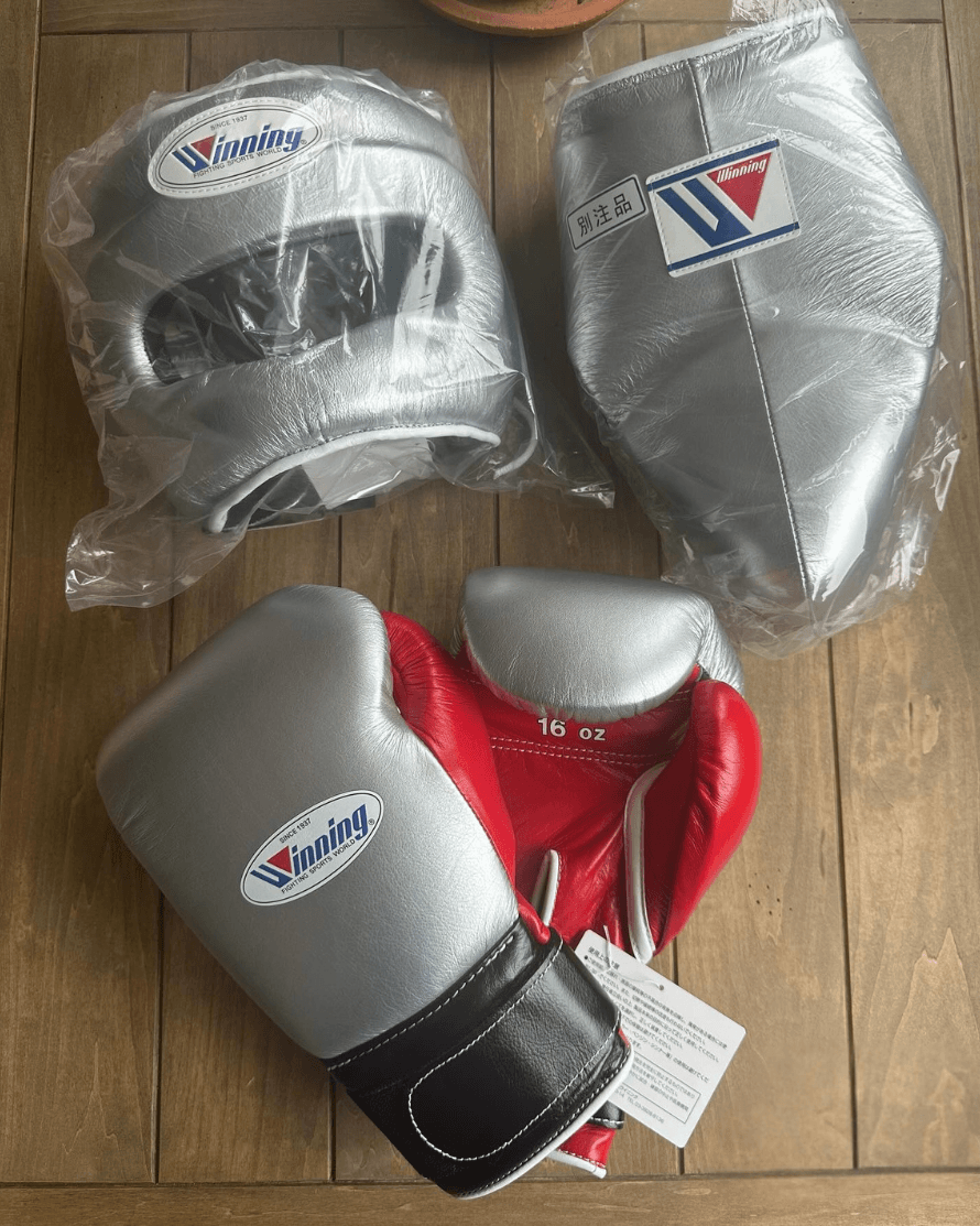Winning Leather Boxing Set Silver/Red/Black Custom Training Collection