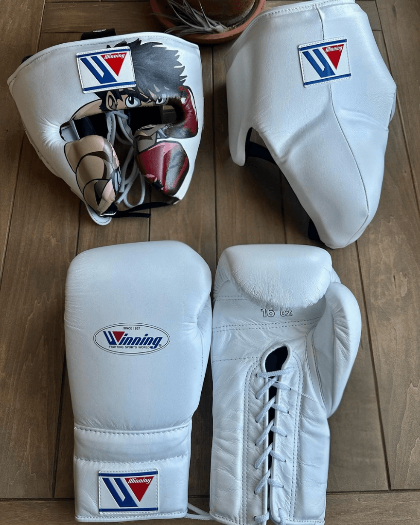 Winning Complete Boxing Set White Gloves Headguard Training Bundle