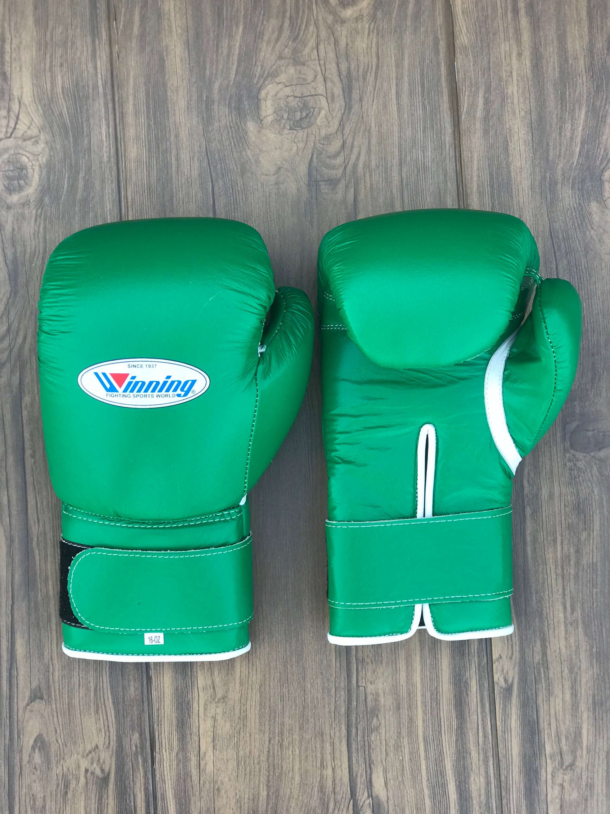 Winning Boxing Gloves Green 14oz Leather Training Gloves