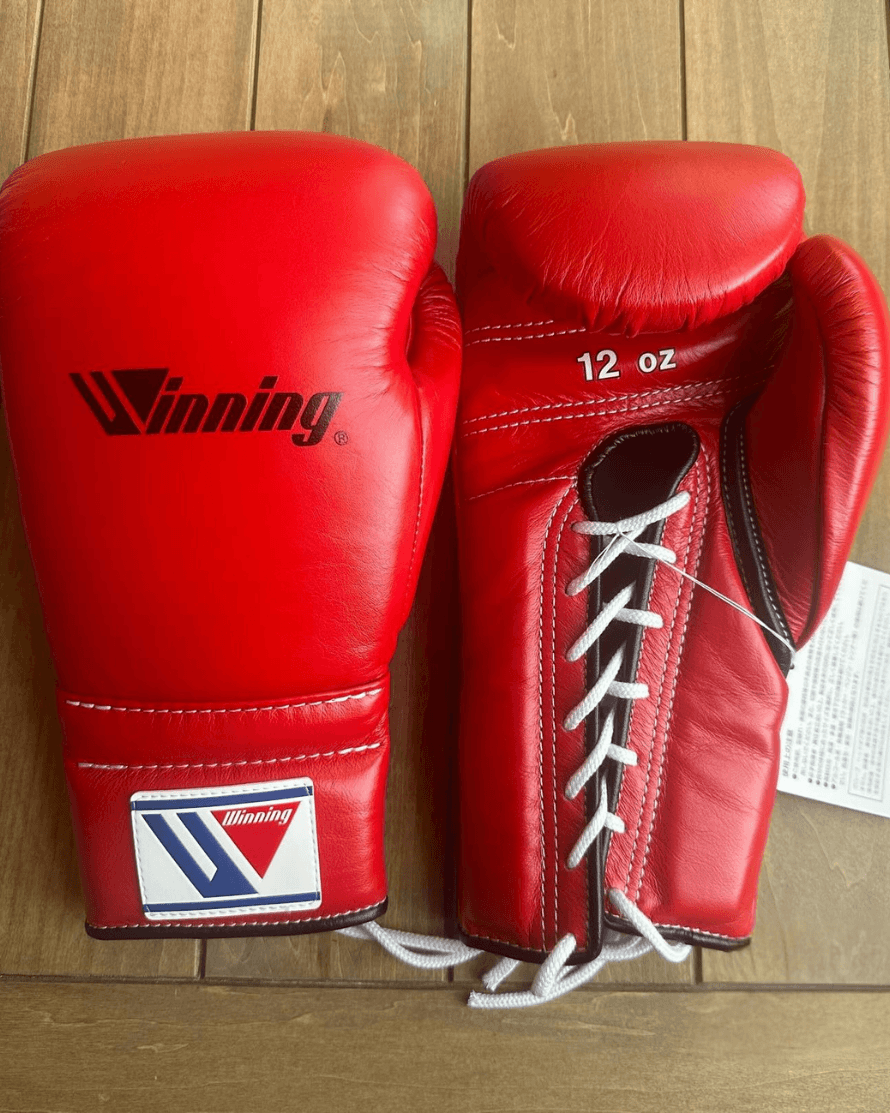 Winning Red/Black Lace-Up Boxing Gloves Classic Training Gloves