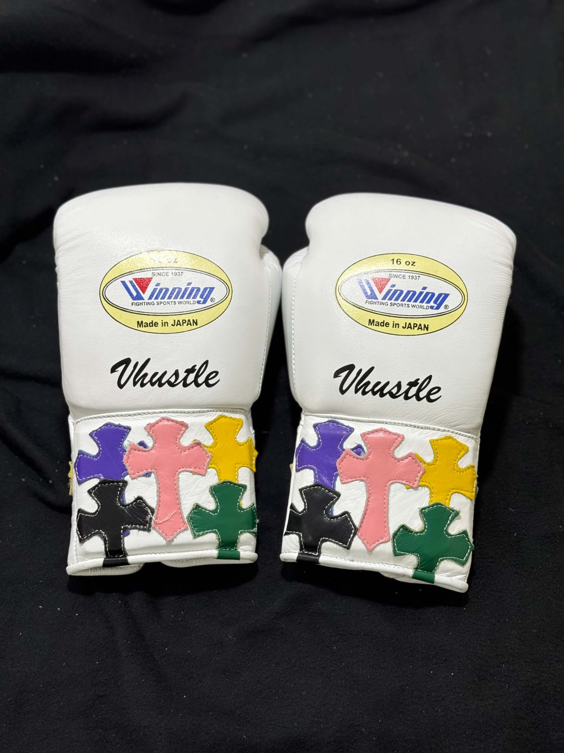 Winning White Boxing Gloves Women Fitness Training Gloves