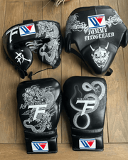 Winning Black Boxing Set Premium Training Gloves Kit