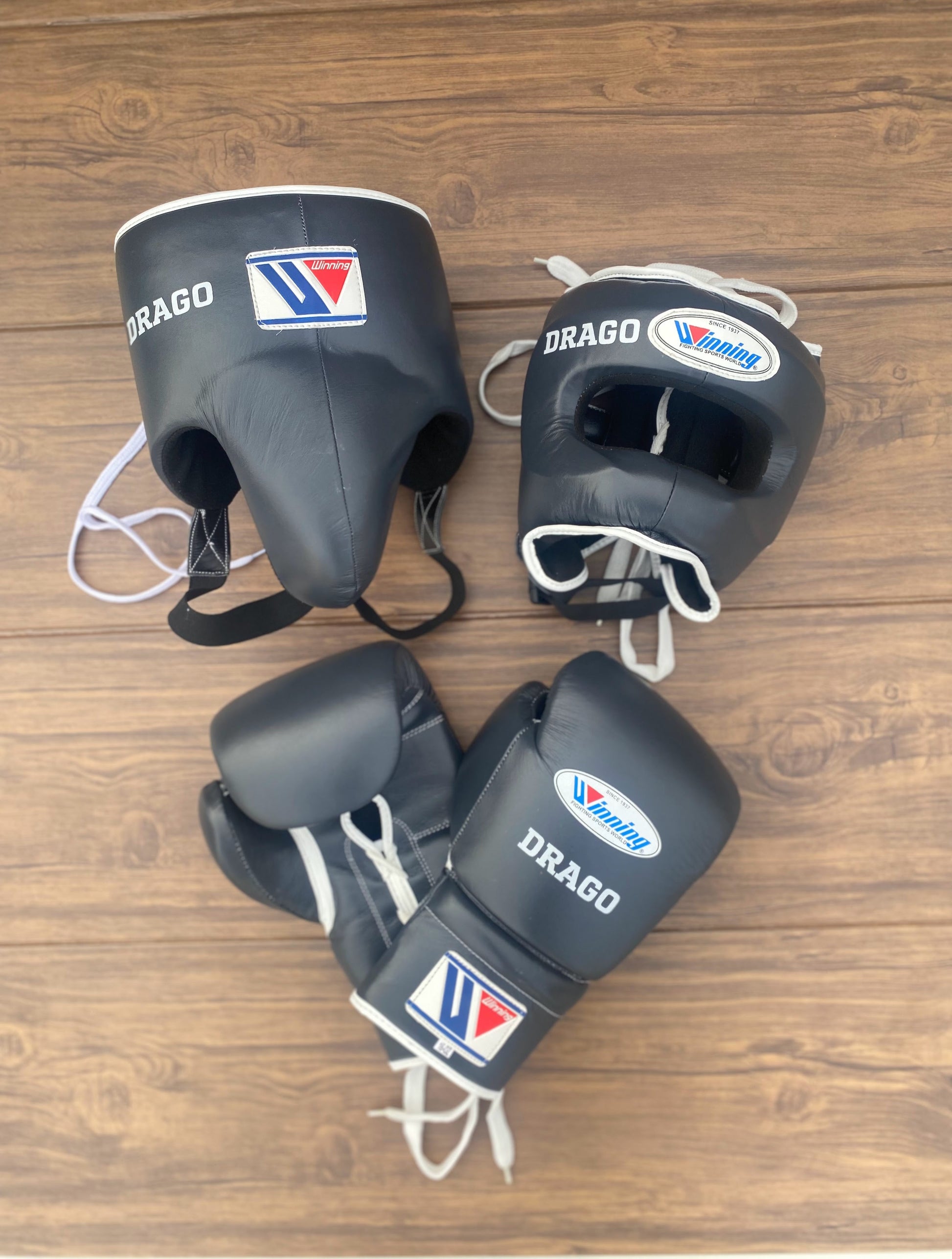 Winning Dark-Grey Boxing Set Premium Training Gloves Kit
