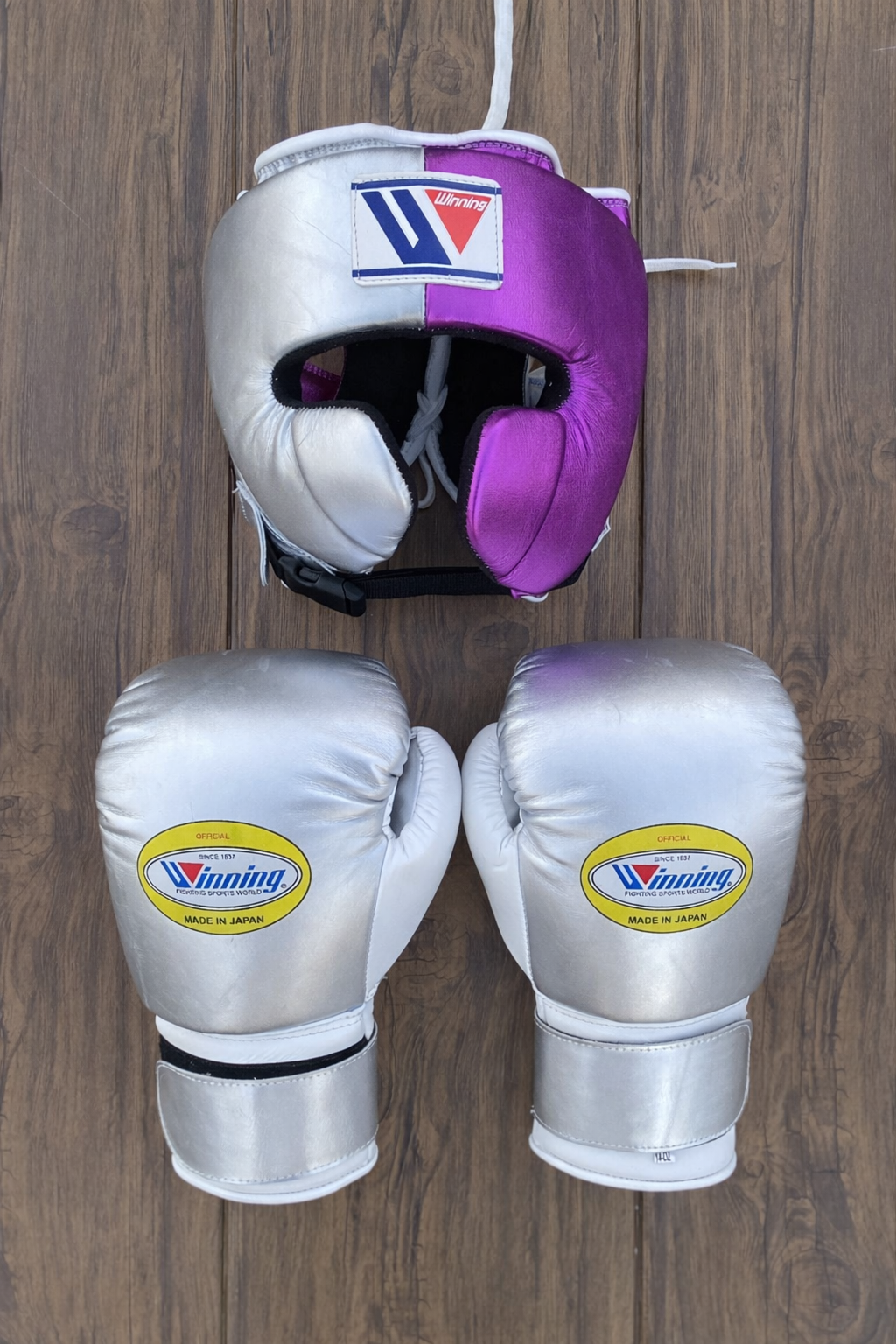 Affordable Winning Boxing Gloves Set Silver/Purple 14oz Training Bundle