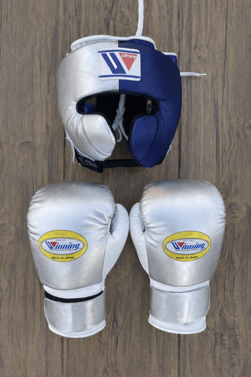 Winning Silver/Blue Boxing Set Heavy Duty Gloves Training Collection