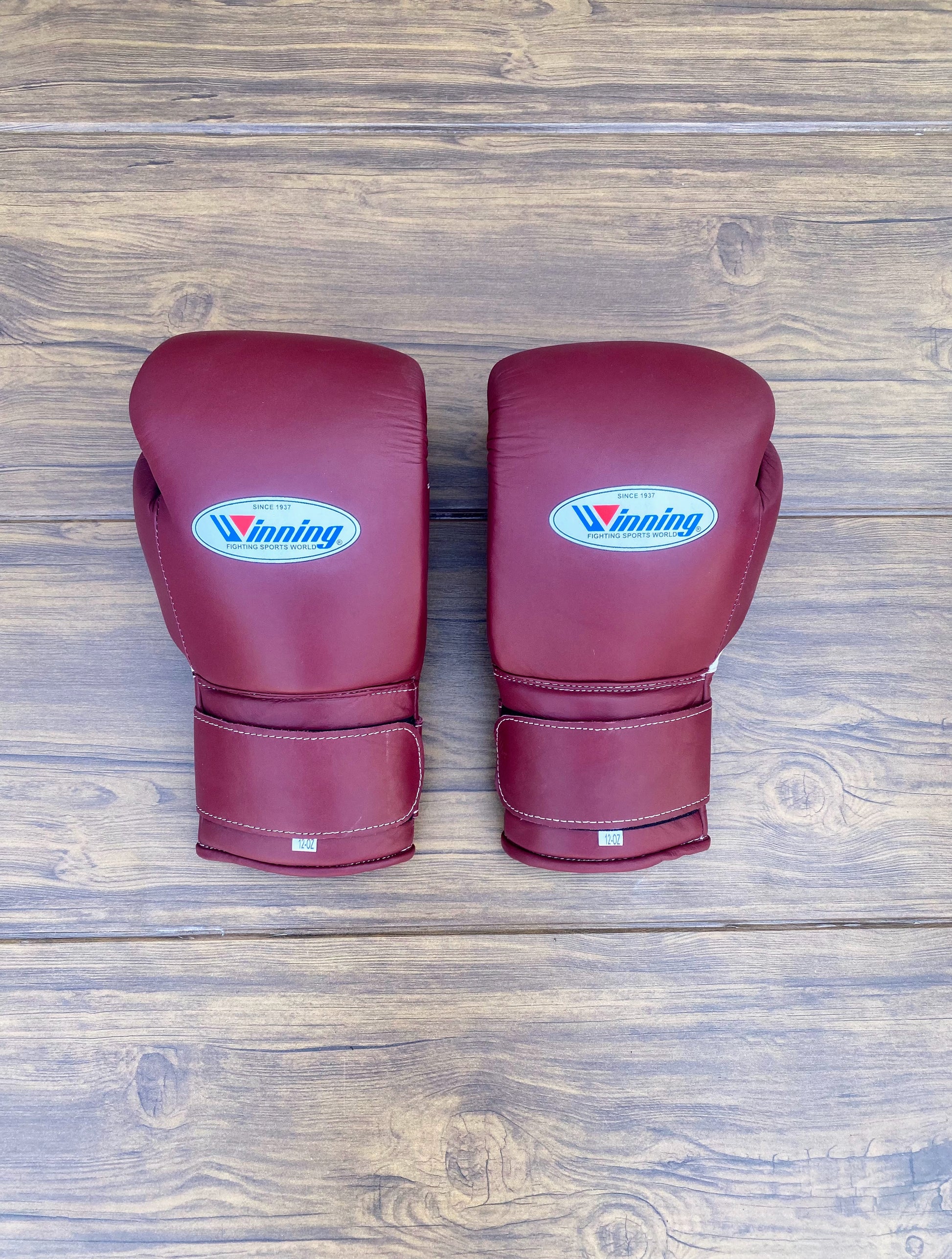 winning boxing gloves dark-pink velcro back view high quality sparring gloves