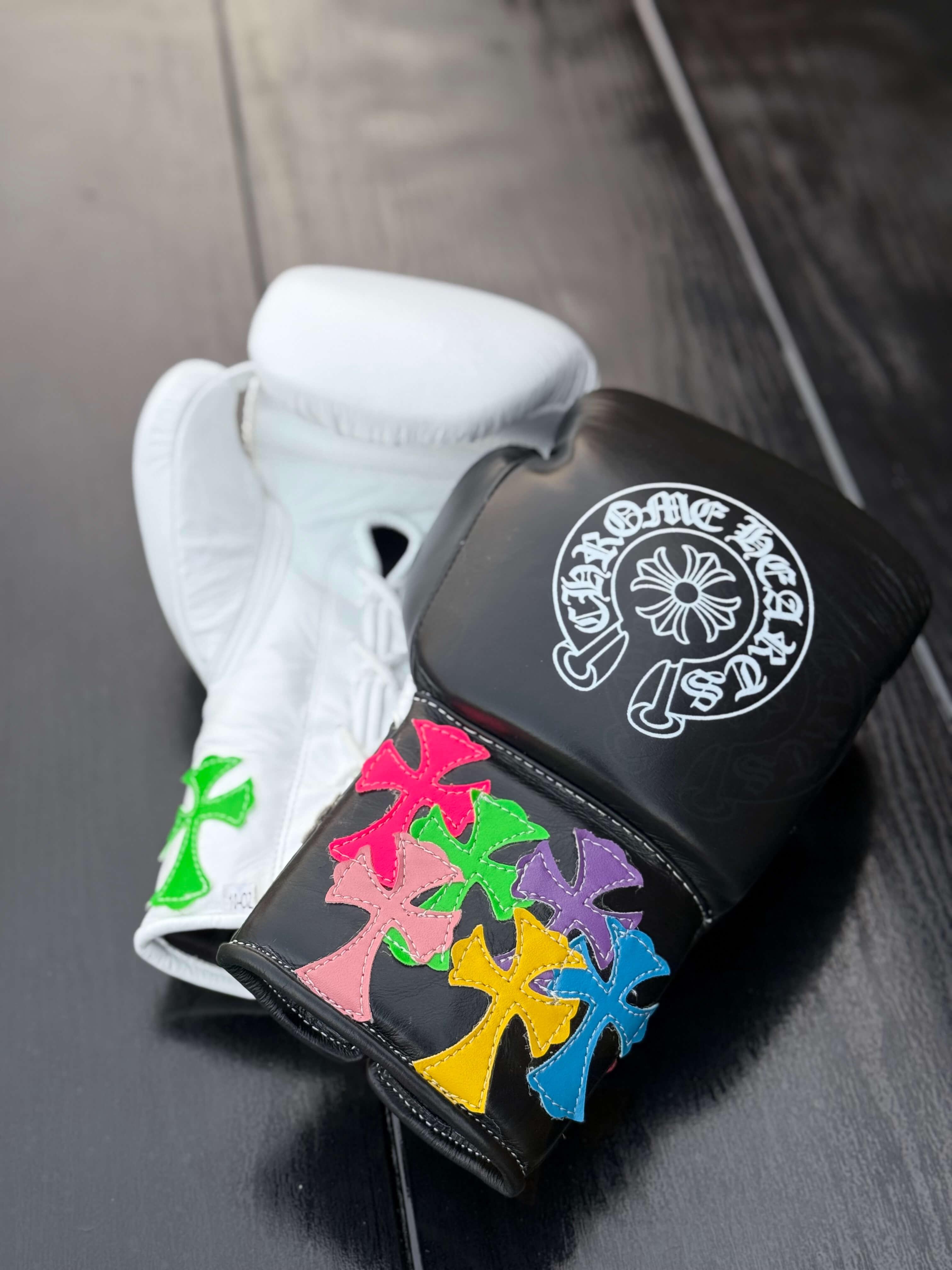 winning boxing gloves white/black chrome heart style left back view premium leather fight gear