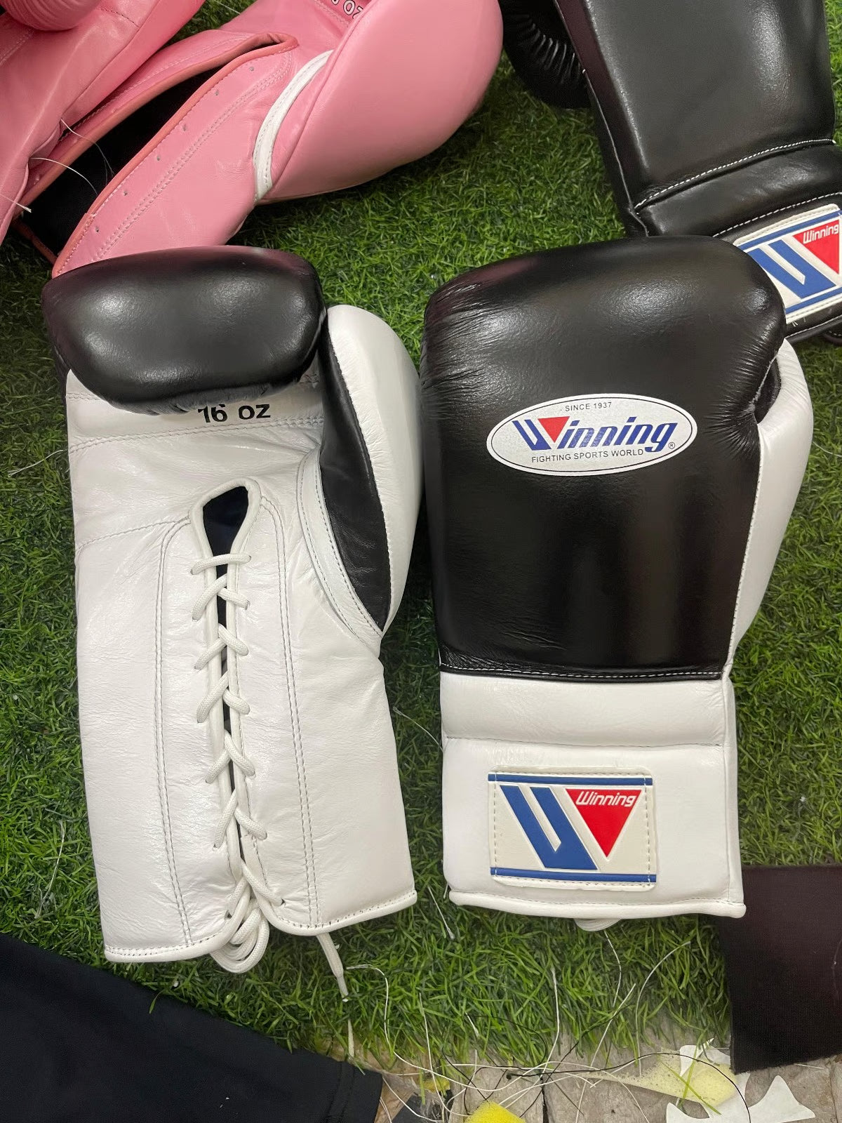 Winning Black/White Boxing Gloves Women Fitness Training Gloves Front View