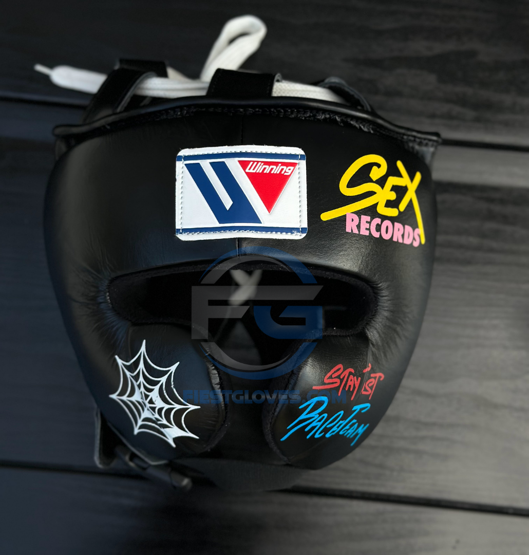 Winning Boxing Gloves Set Black Chrome Heart Style Headguard