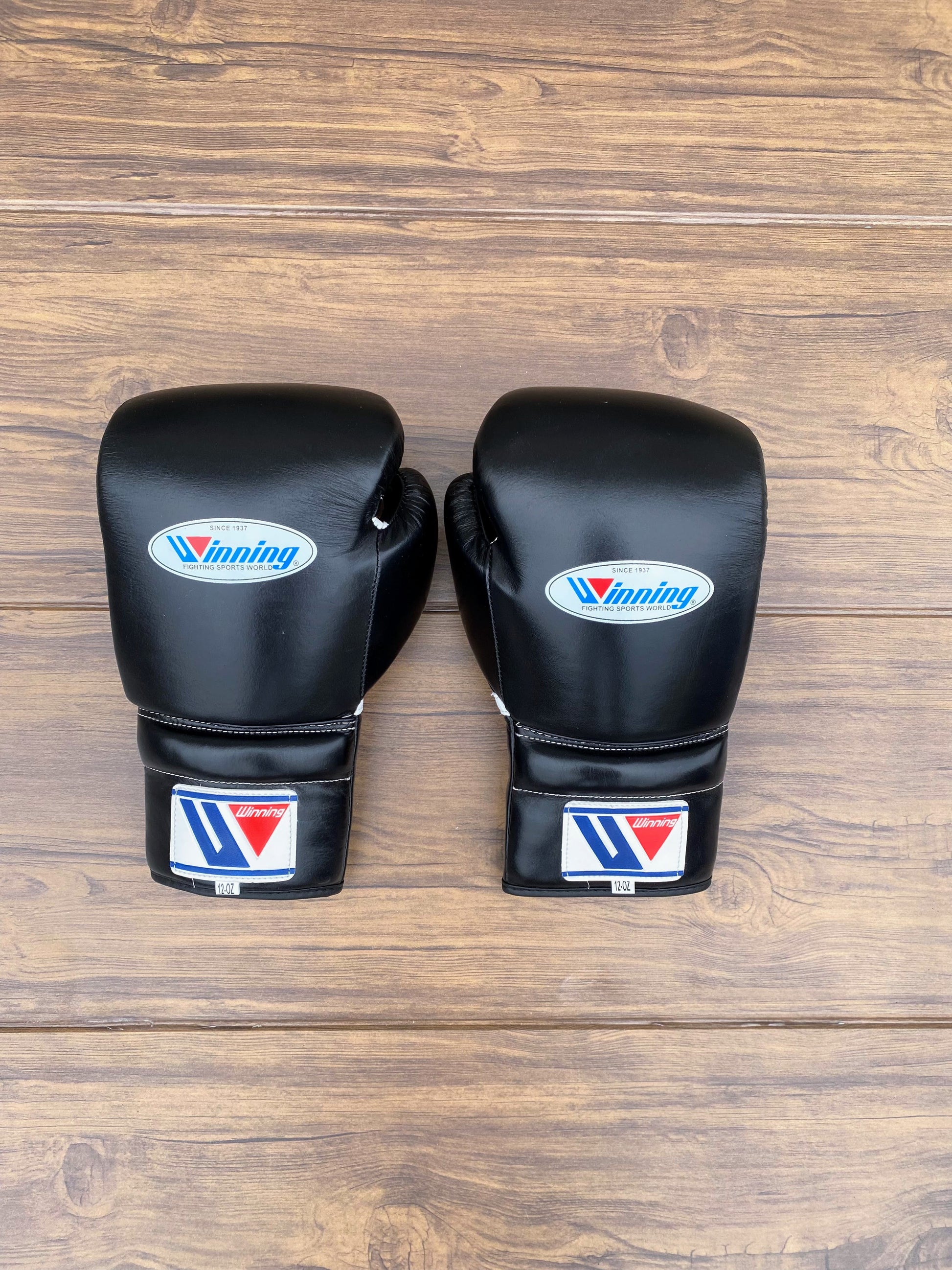 Winning Boxing Set Black Gym Training Gloves Back View