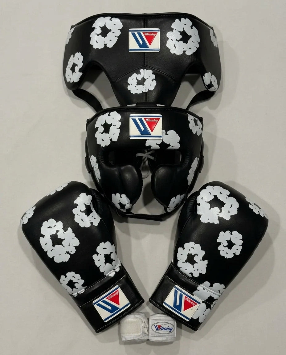 Winning Boxing Sets Black/White Curved Mitts and Gloves for MMA Training