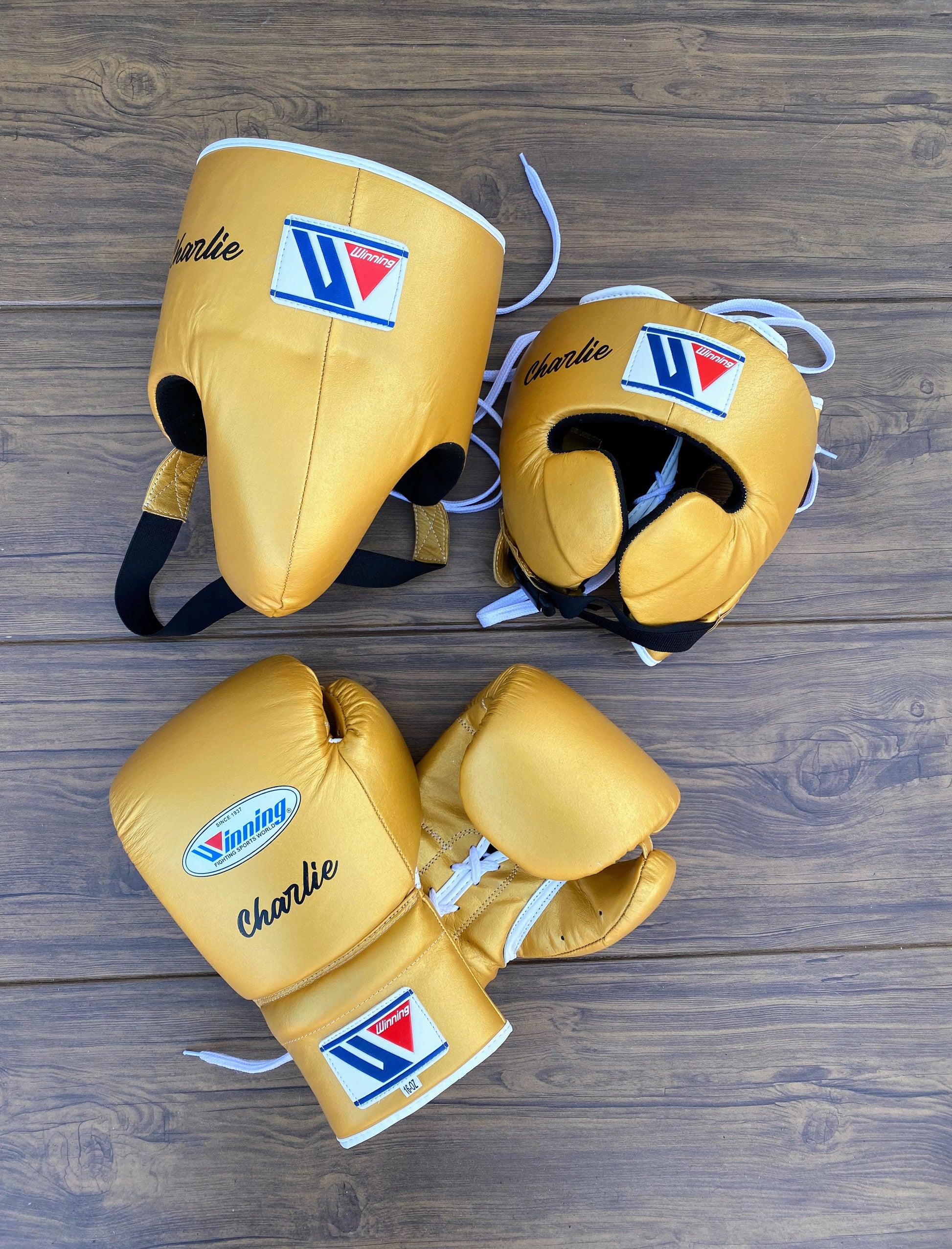 Winning Full Gear Boxing Set Gold Full Set View