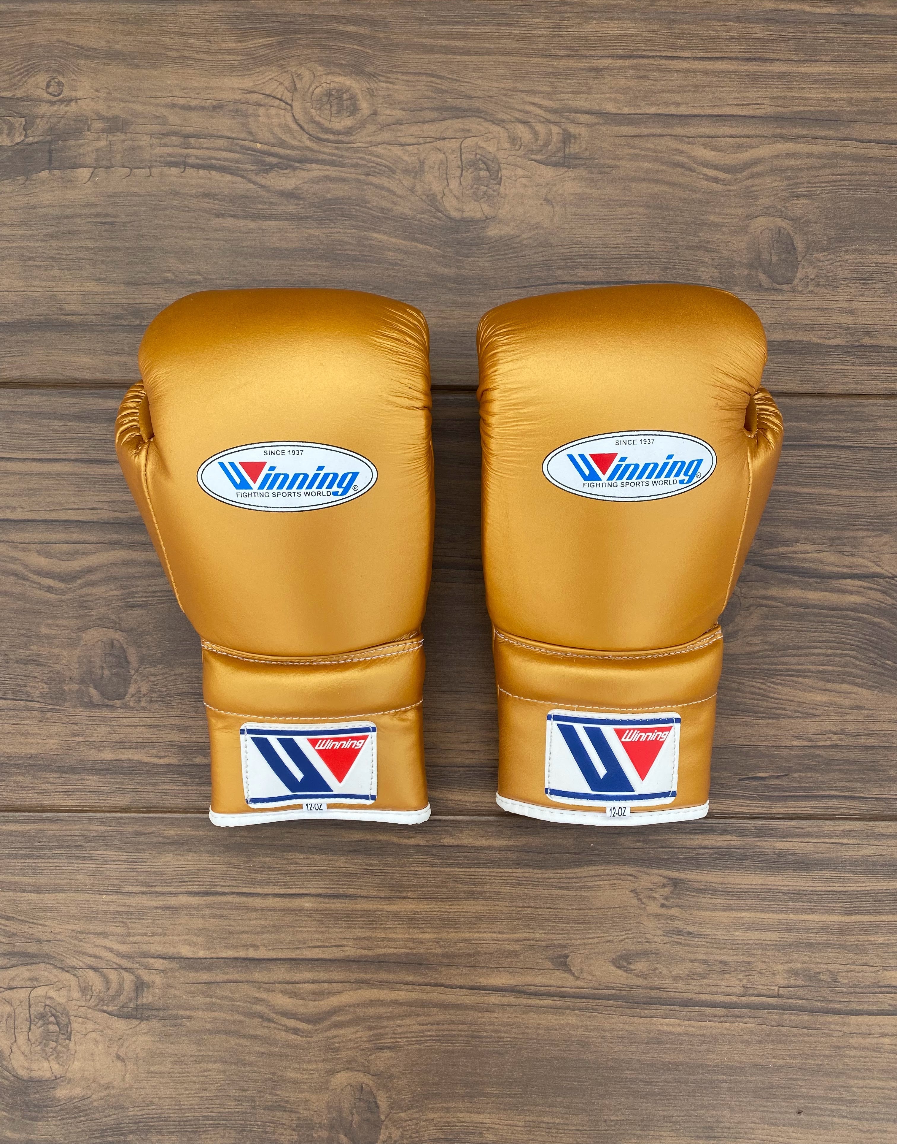 Winning Boxing Set Gold 14oz Gloves Back View