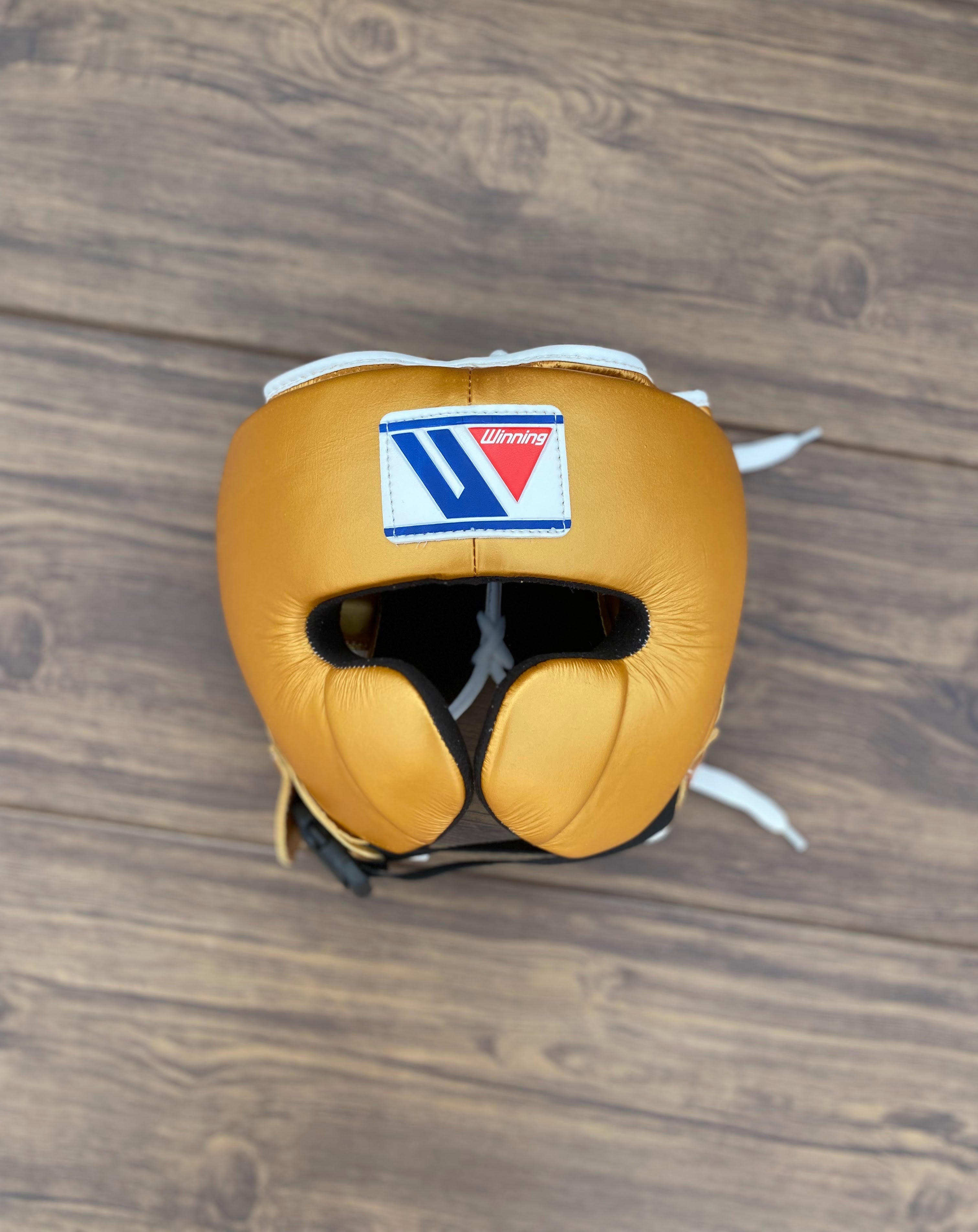 Winning Boxing Set Gold Headguard