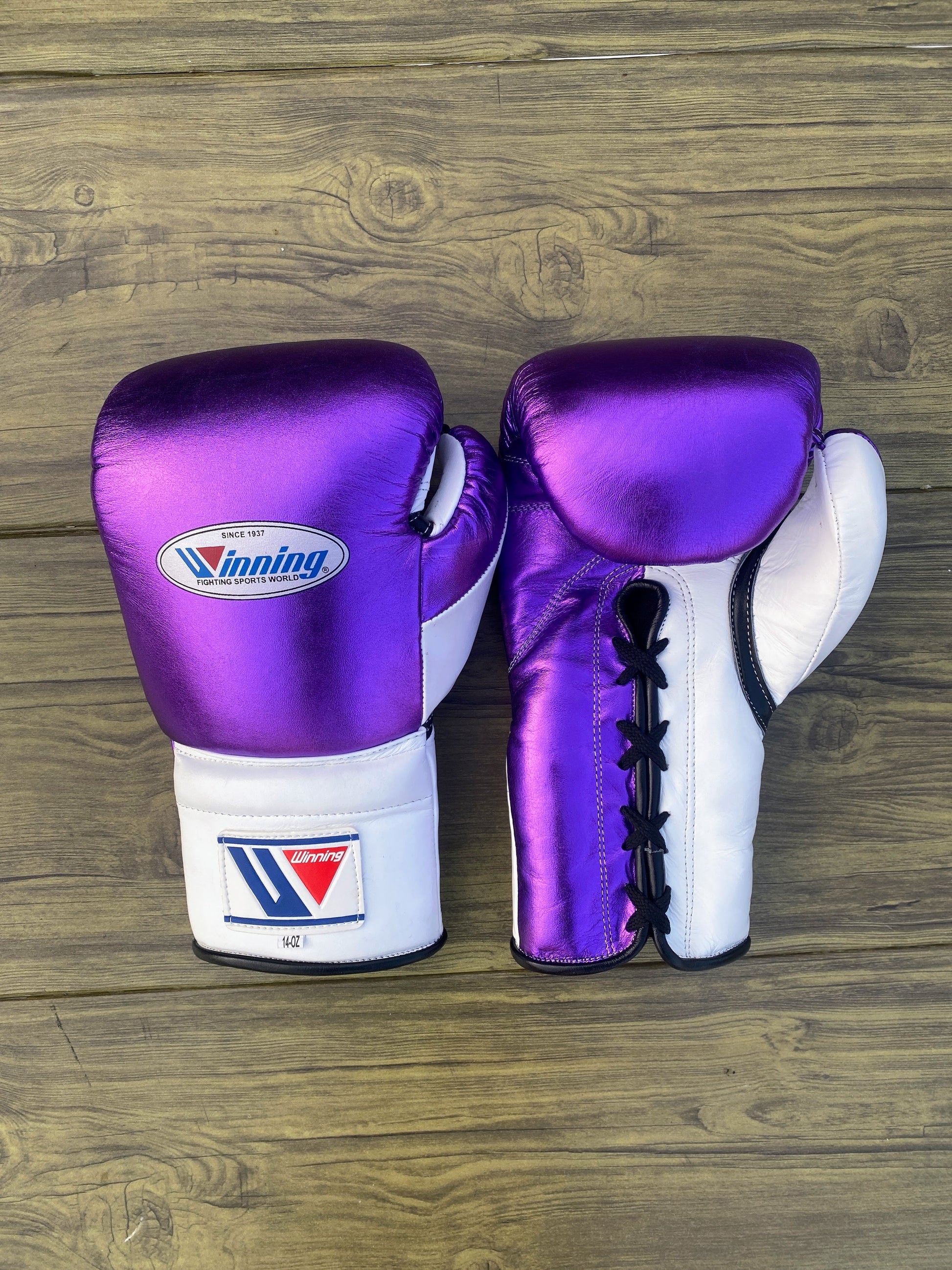Winning White/Purple Boxing Set Fitness Training Gloves Front View