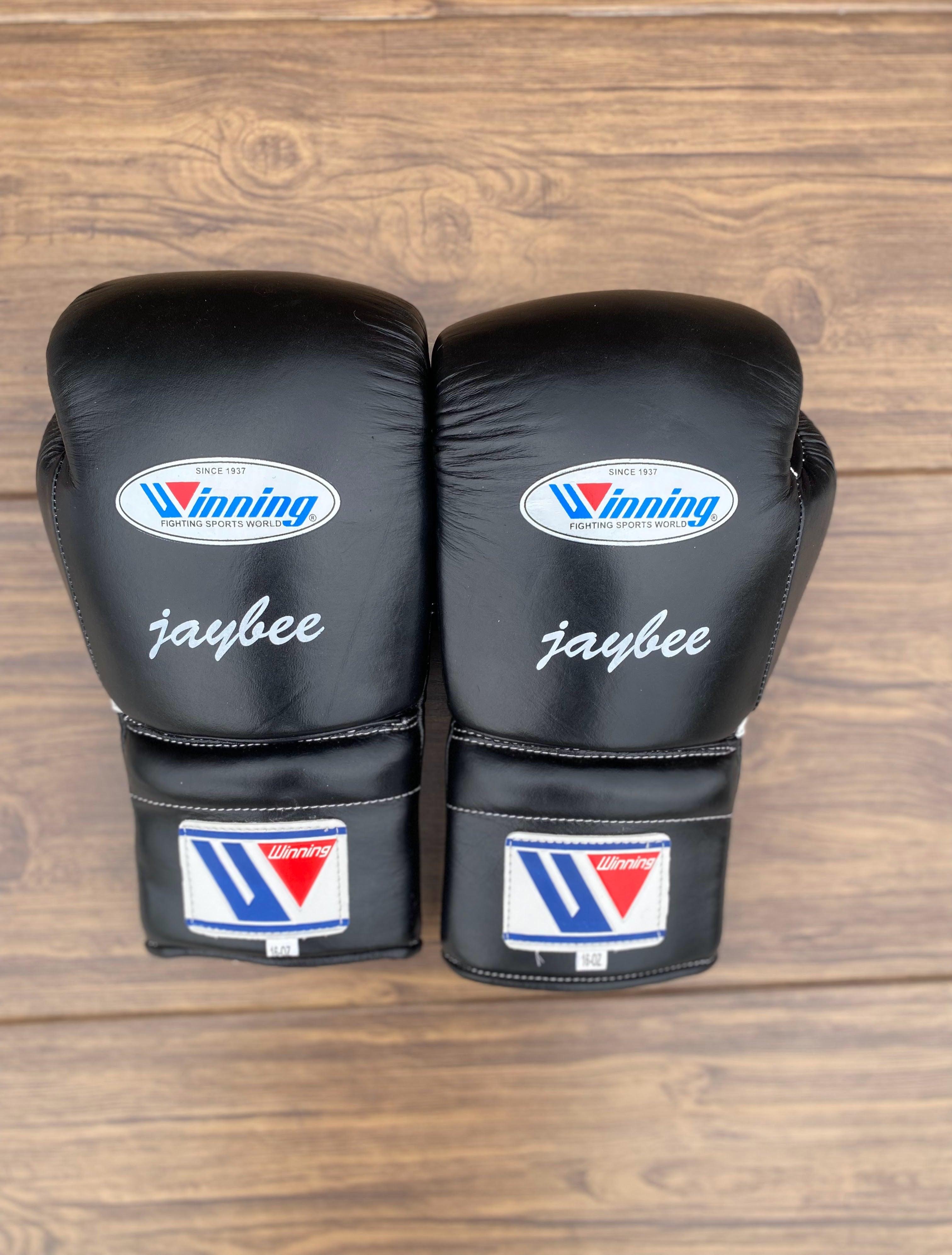 Winning Red/Black Full Boxing Set Gloves Back View
