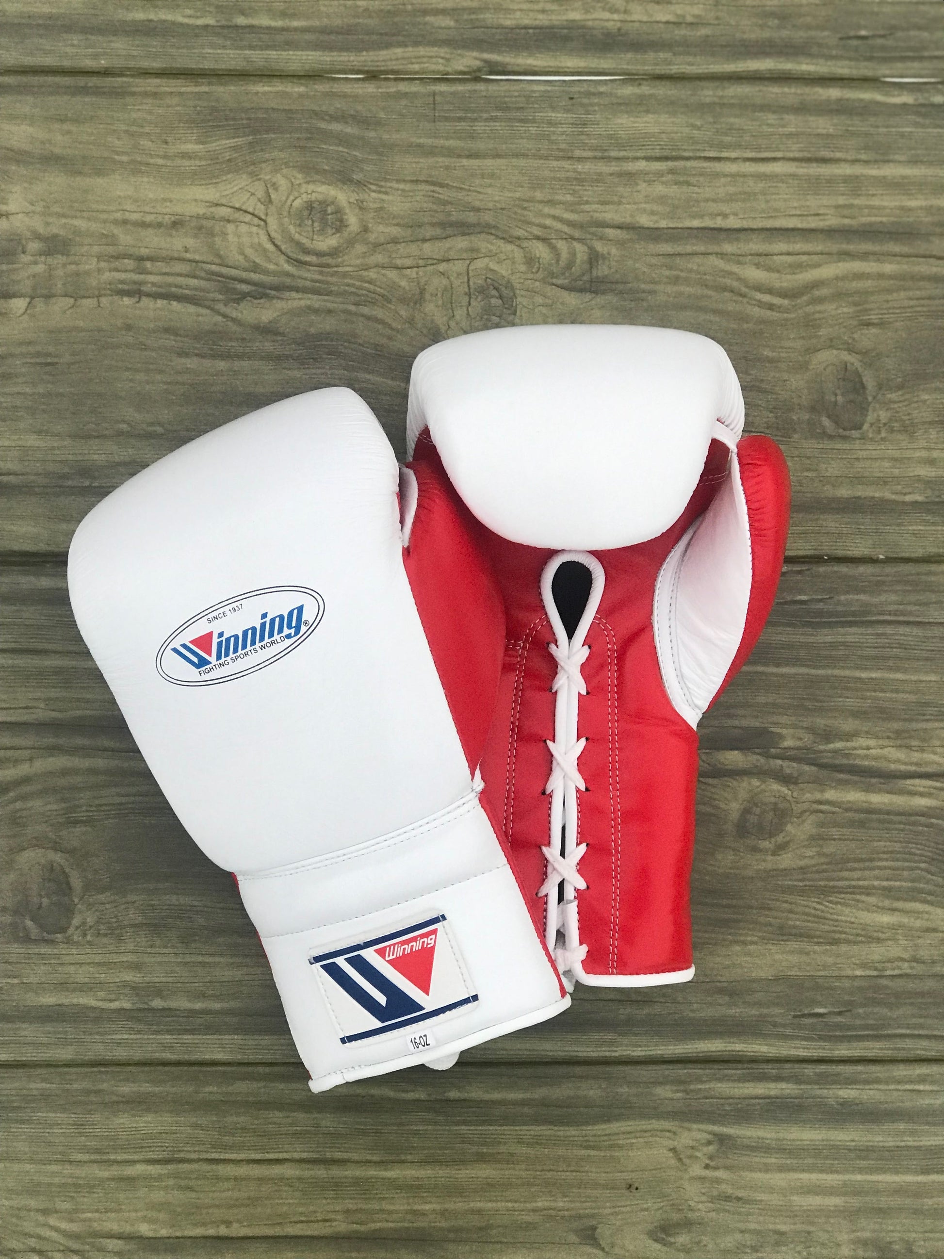 Winning Complete Boxing Set White/Red Gloves View