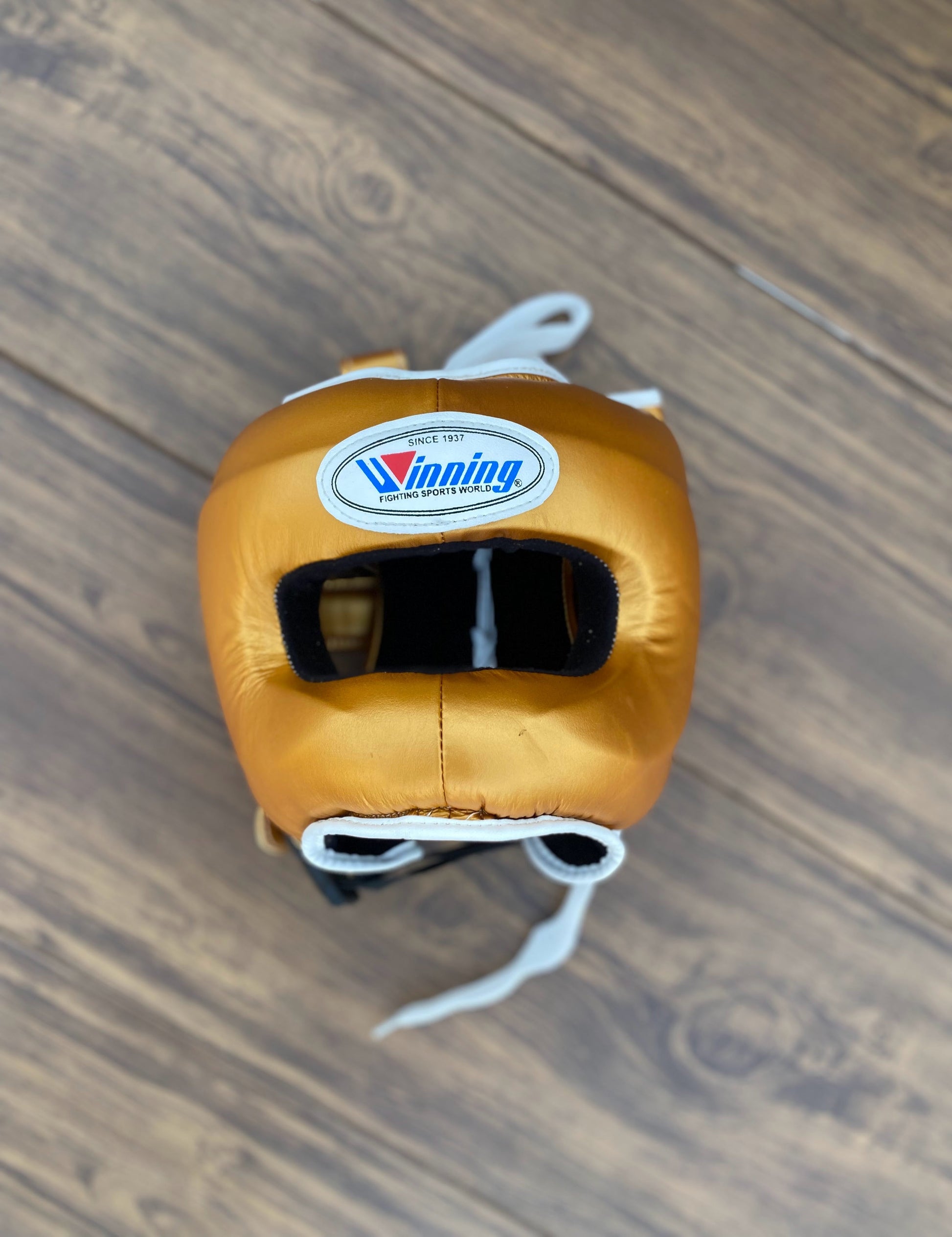 Winning Boxing Set Gold Gym Training Headguard