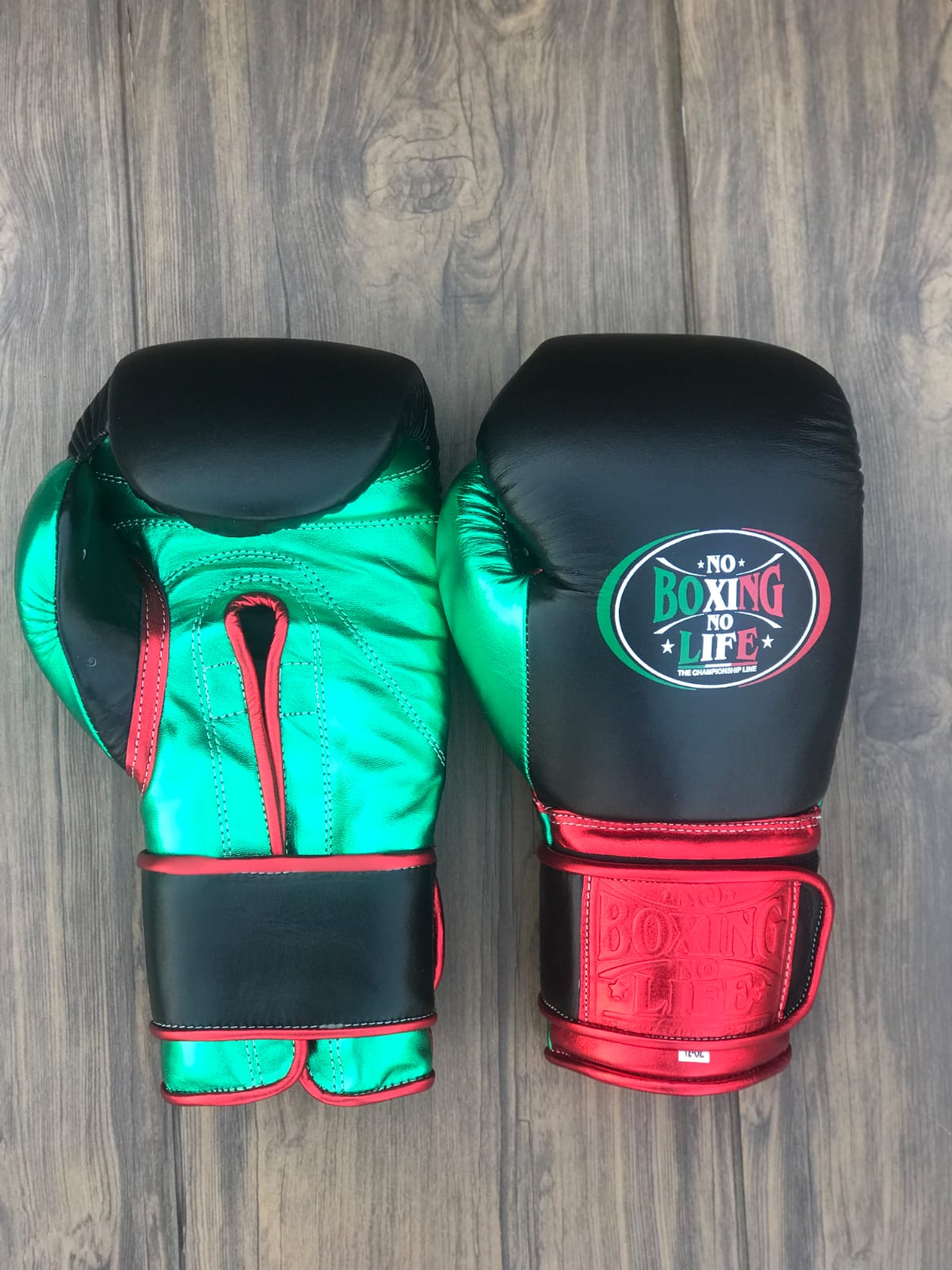 no boxing no life black/red/green boxing gloves velcro back front view high quality sparring gloves