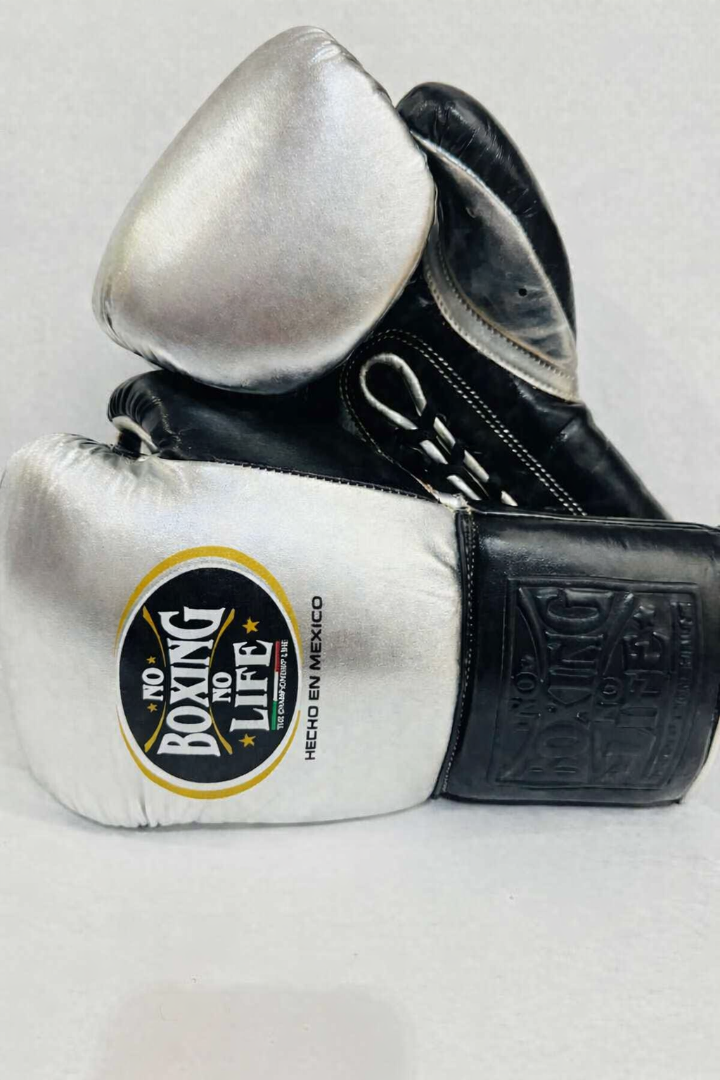 no boxing no life silver/black boxing gloves lacae-up high quality lace up boxing gloves
