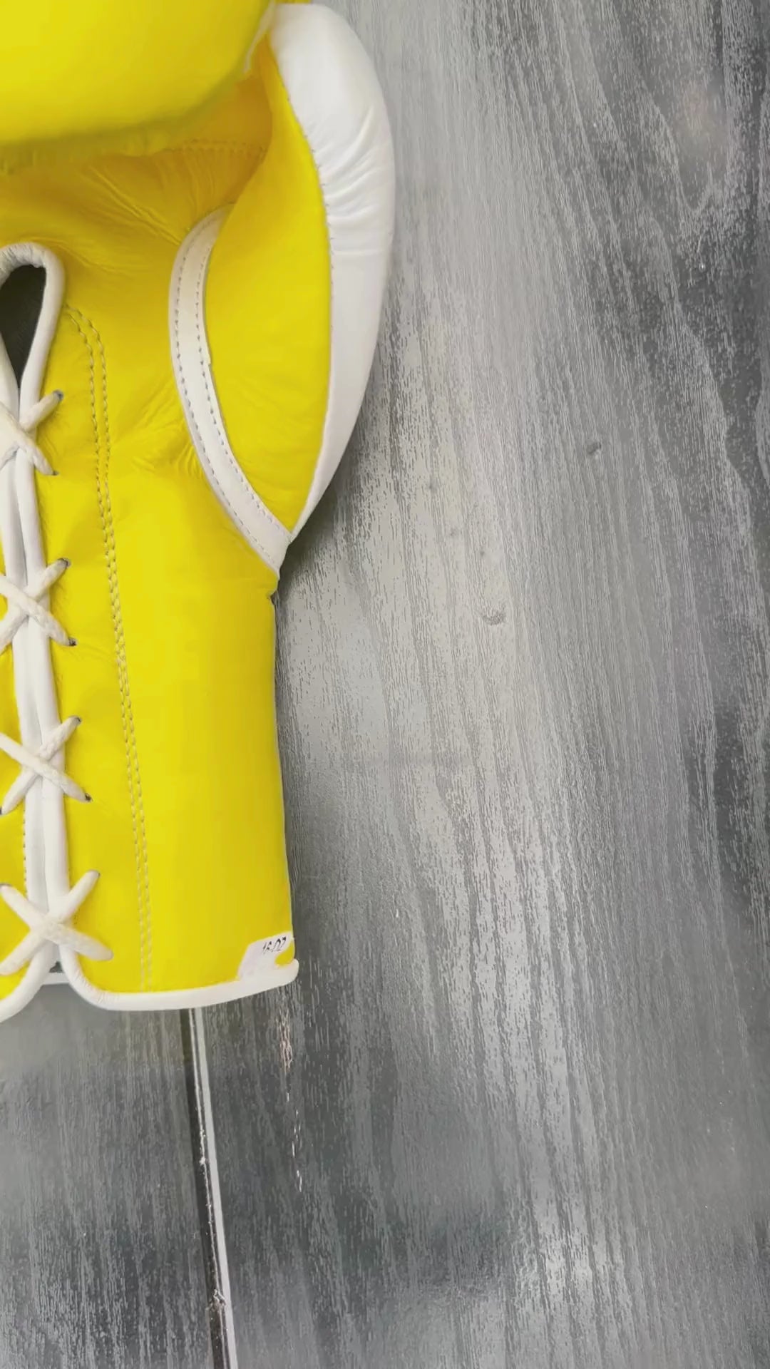 Load video: Fly Boxing Set | Yellow/White Video