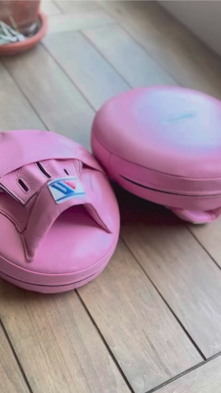 Winning Focus Mitts | Pink