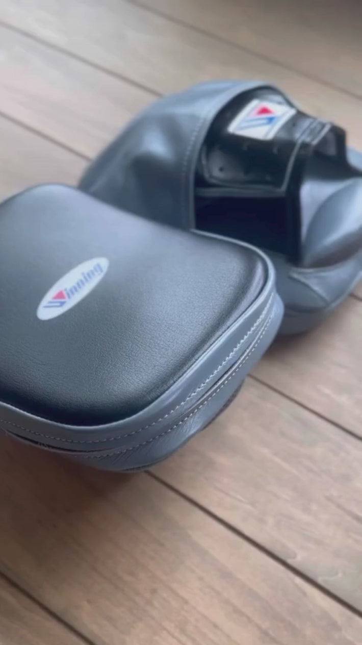 Load video: Winning Curved Focus Mitts | Black/Grey