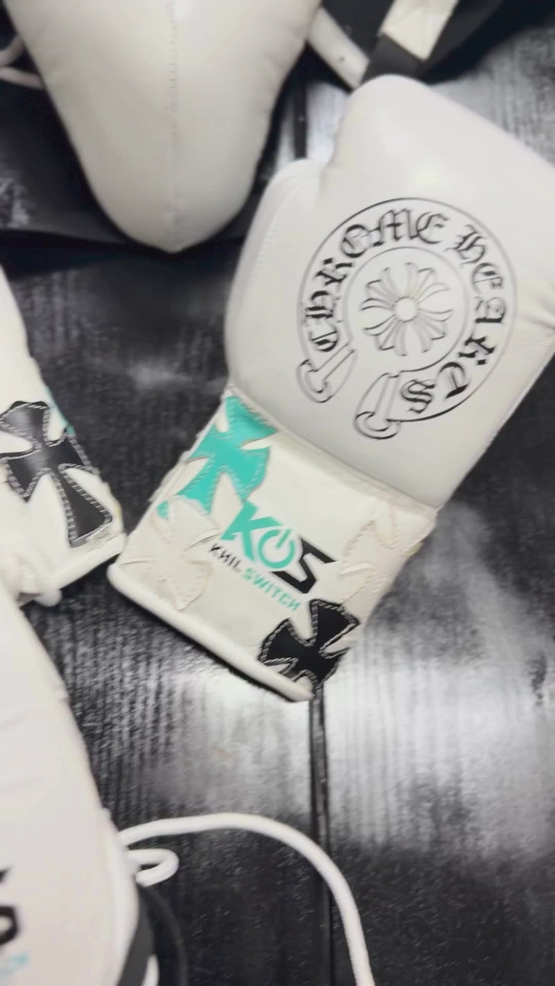 Winning Boxing Sets White/Black/Teal Chrome Heart Style