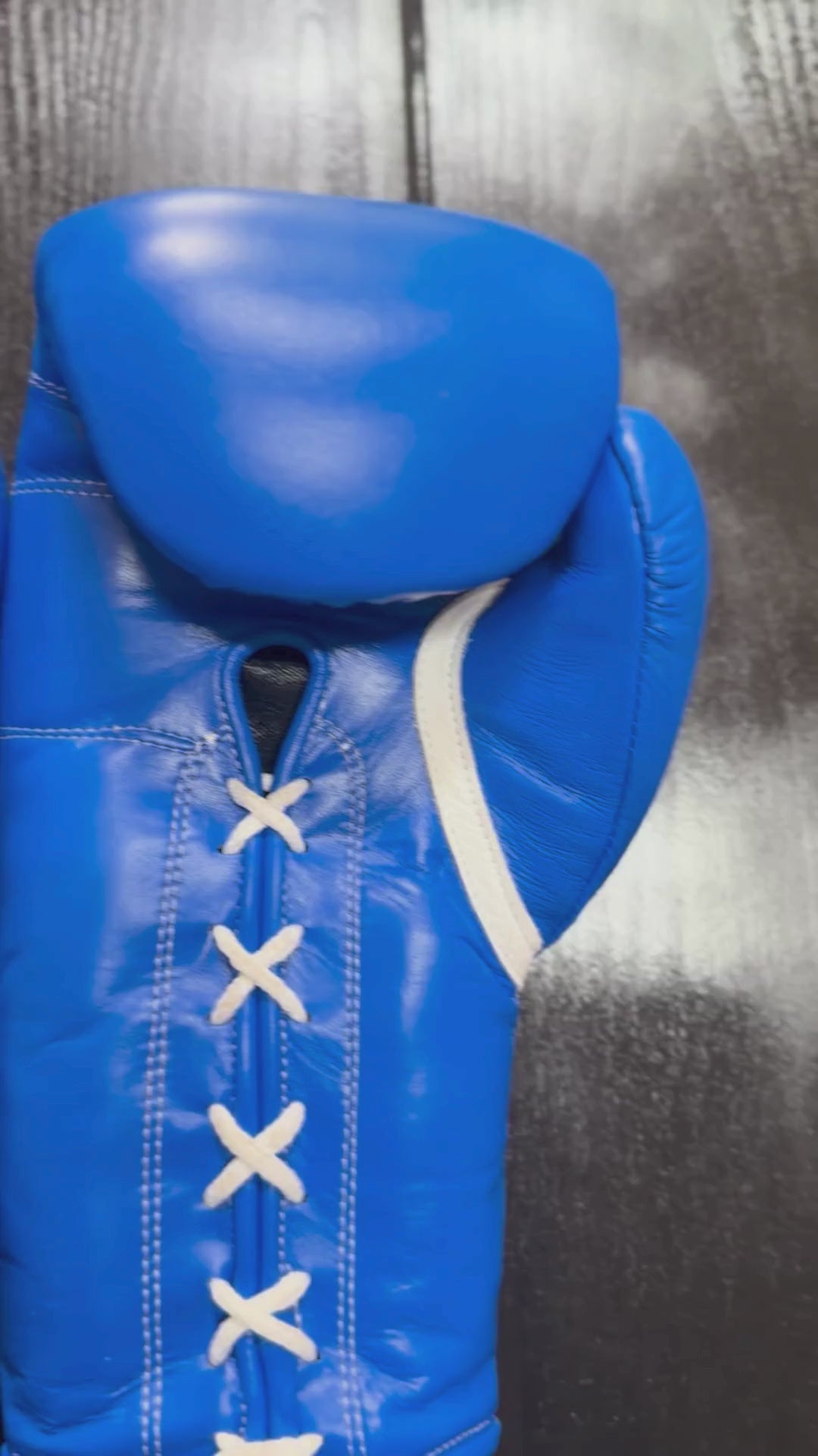 Load video: Winning Boxing Gloves Blue Fitness Boxing