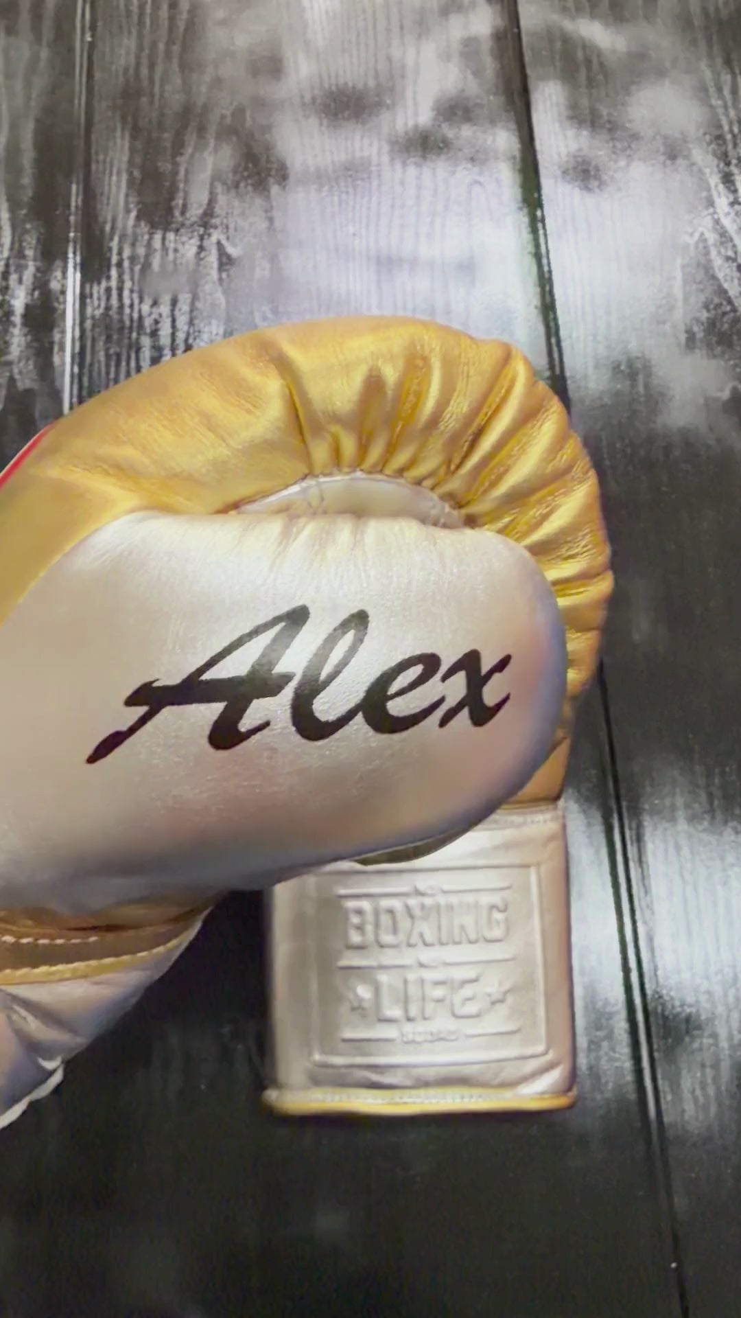 Load video: No Boxing No Life Boxing Gloves Gold/Silver Leather