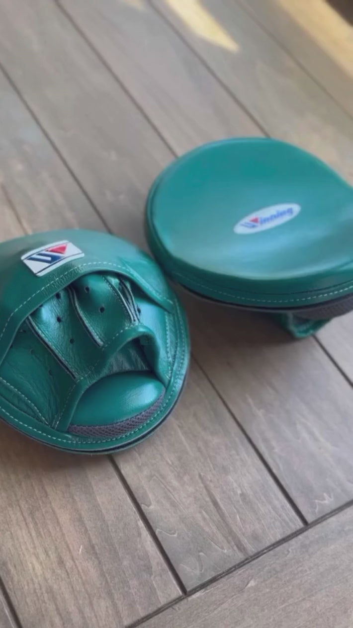 Load video: Winning Punching Mitts | Teal