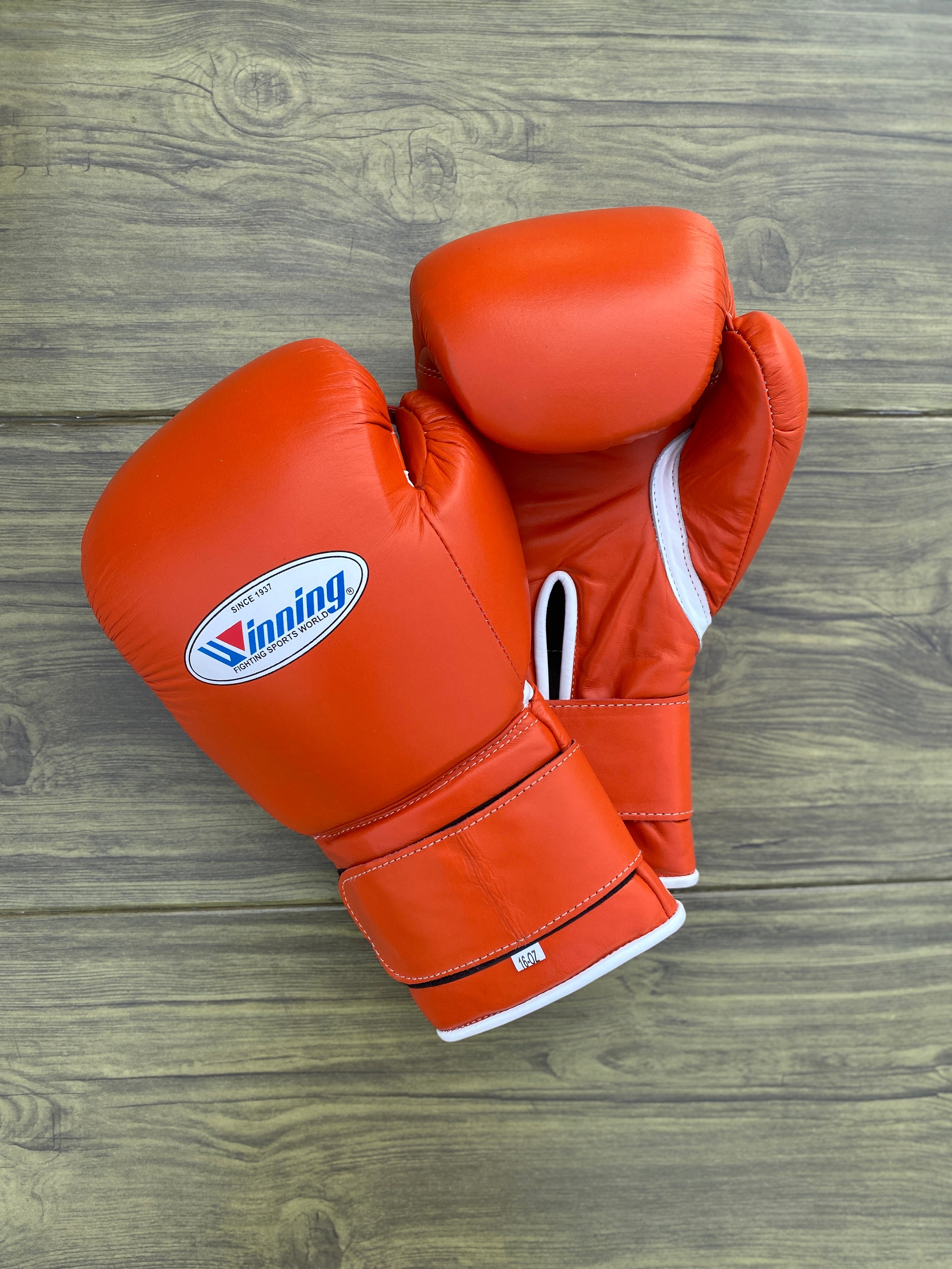 winning boxing gloves orange velcro front back and thumb custom training gloves for boxing